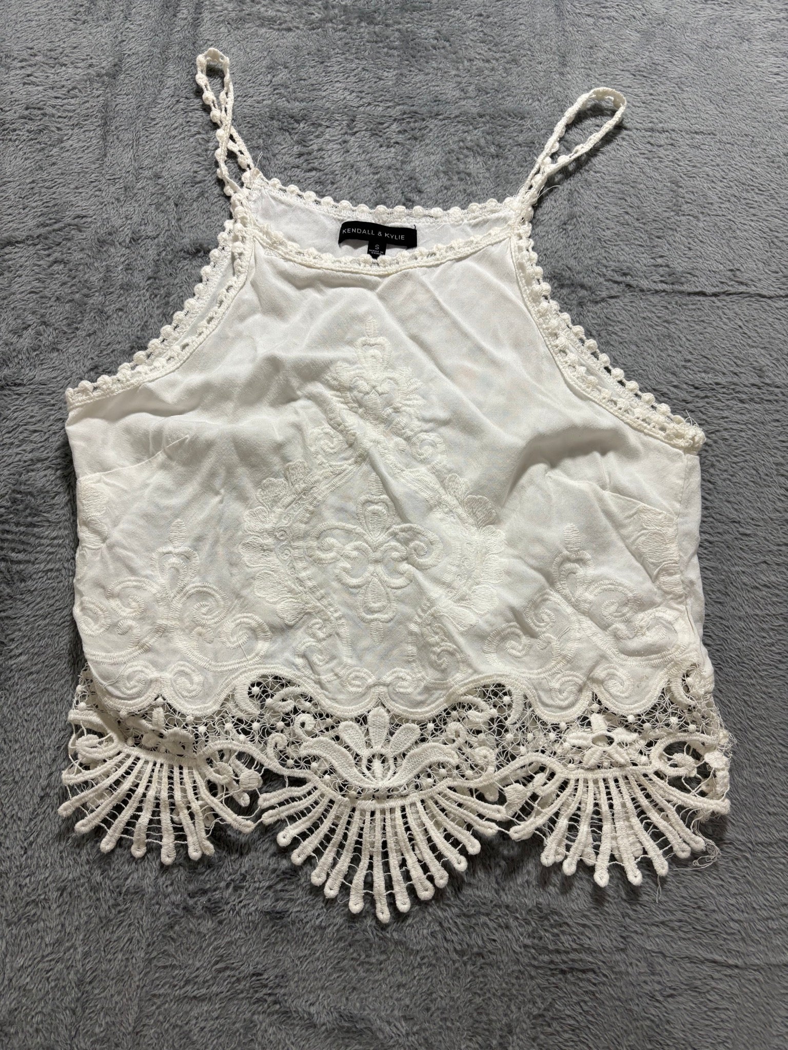 Kendall & Kylie S White Crochet Lace Crop Top Cami Scalloped Fringe Boho