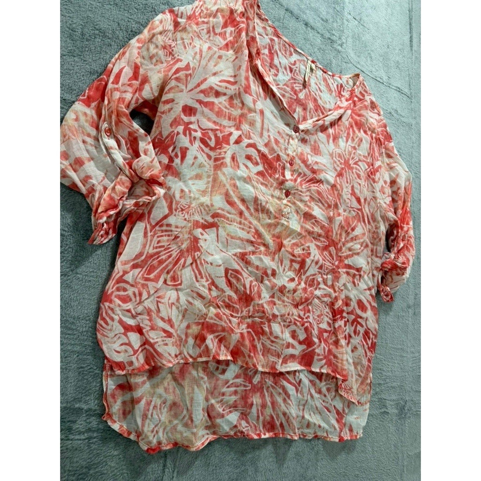 Grand & Greene Womens 1X Tropical Floral Roll Tab Sleeve High Low Blouse Orange