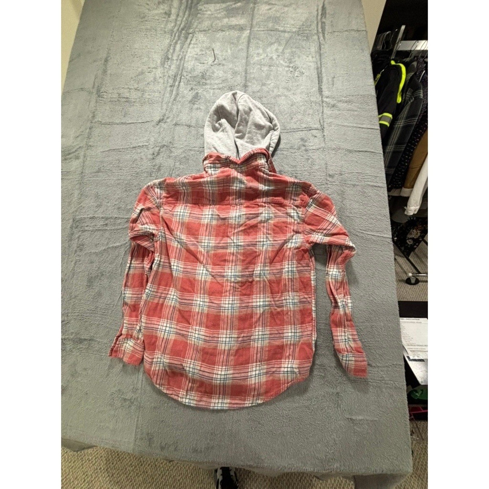 American Eagle Womens M Red Plaid Hooded Flannel Shirt Casual Vintage Cozy