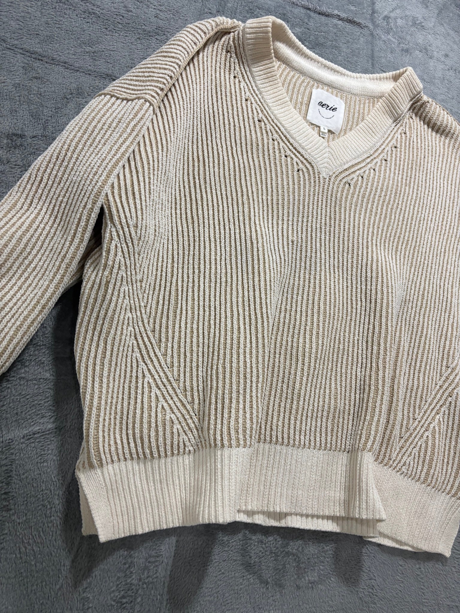 Aerie Womens XL Cream Tan Ribbed Knit V Neck Sweater Oversized Slouchy
