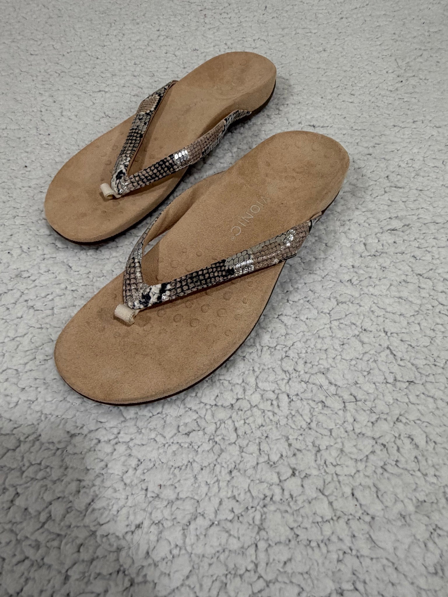 Vionic Dillon Size 12 Snakeskin Thong Sandals Slides Women's