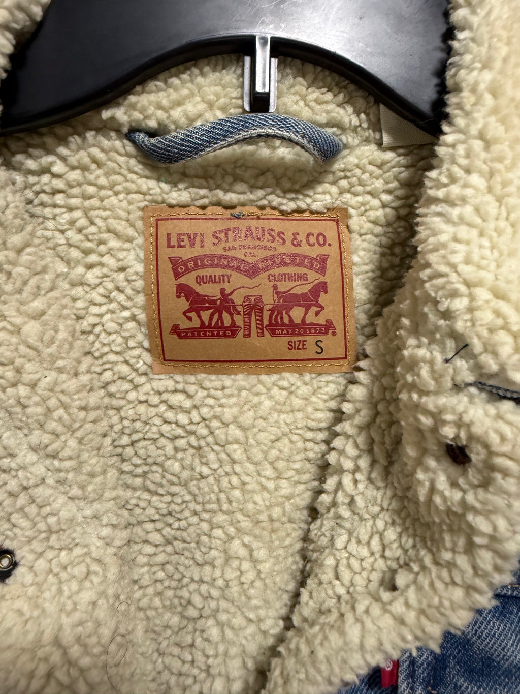 Levi's Size S Light Wash Sherpa-Lined Denim Trucker Jacket Warm Cozy