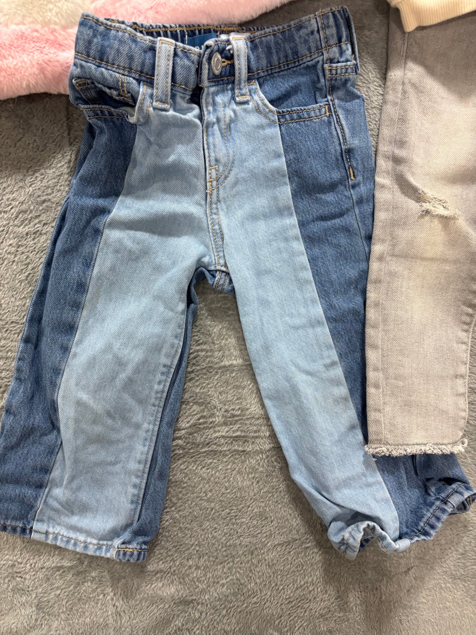 Toddler Girl 2T 4Pc Lot Zara Bow Sweatshirt Faux Fur Jacket Old Navy Jeans