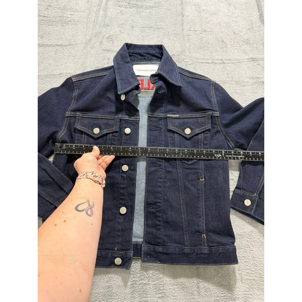 Calvin Klein Jeans Womens Small Dark Indigo Denim Trucker Jacket Red Logo Back