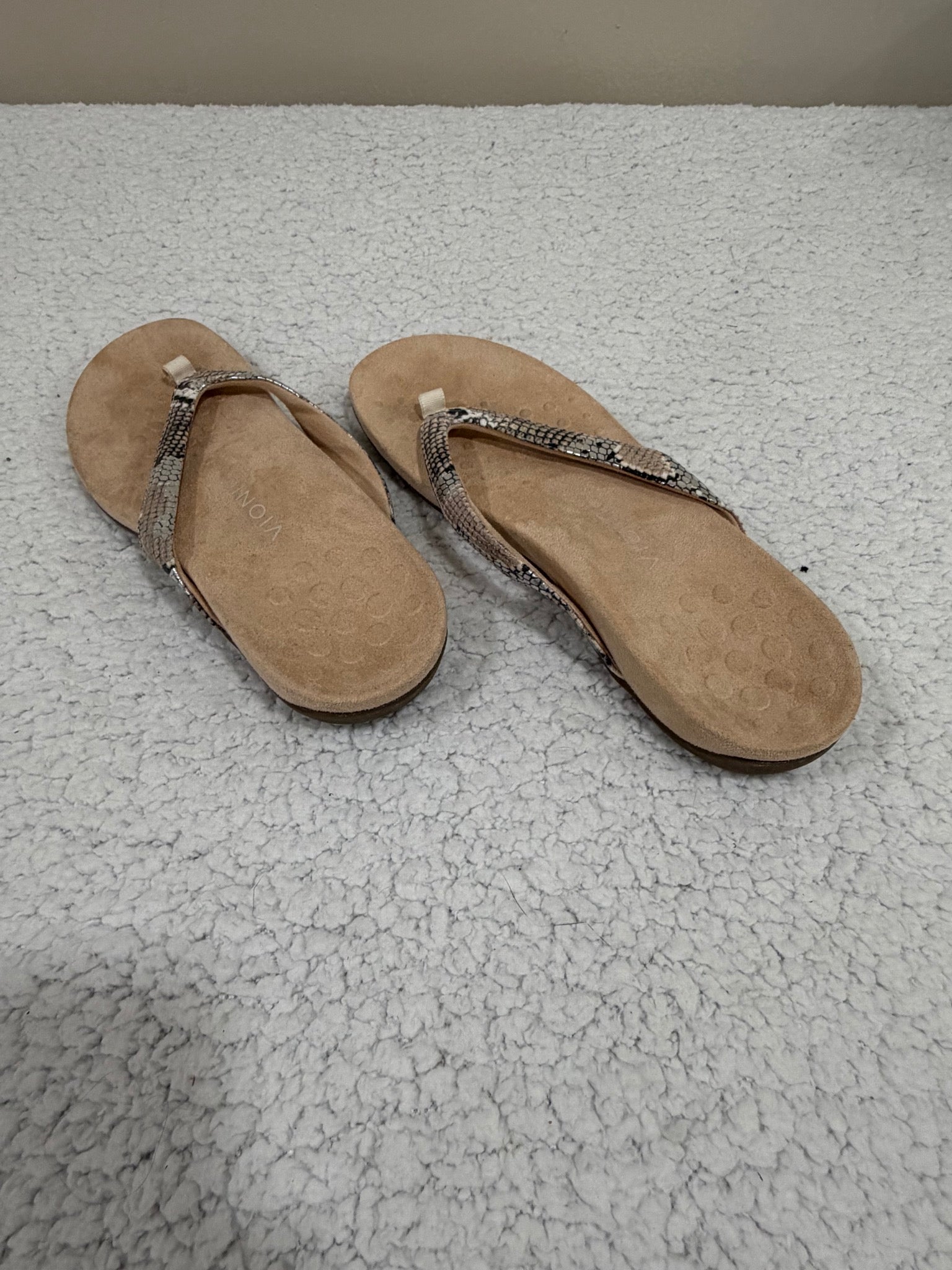 Vionic Dillon Size 12 Snakeskin Thong Sandals Slides Women's
