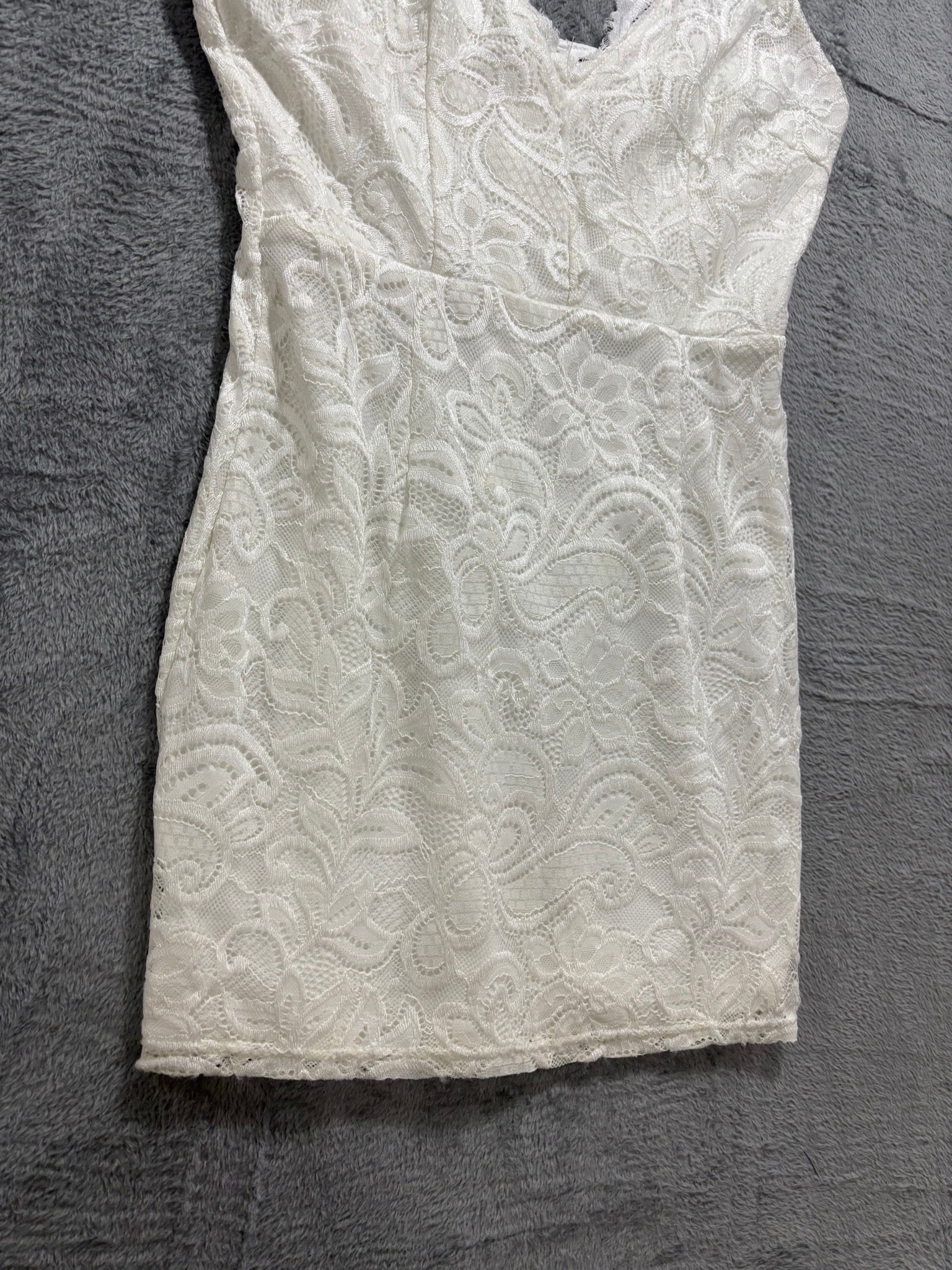 superdown M White Floral Lace Bodycon Mini Dress V-Neck Cami Party Cocktail