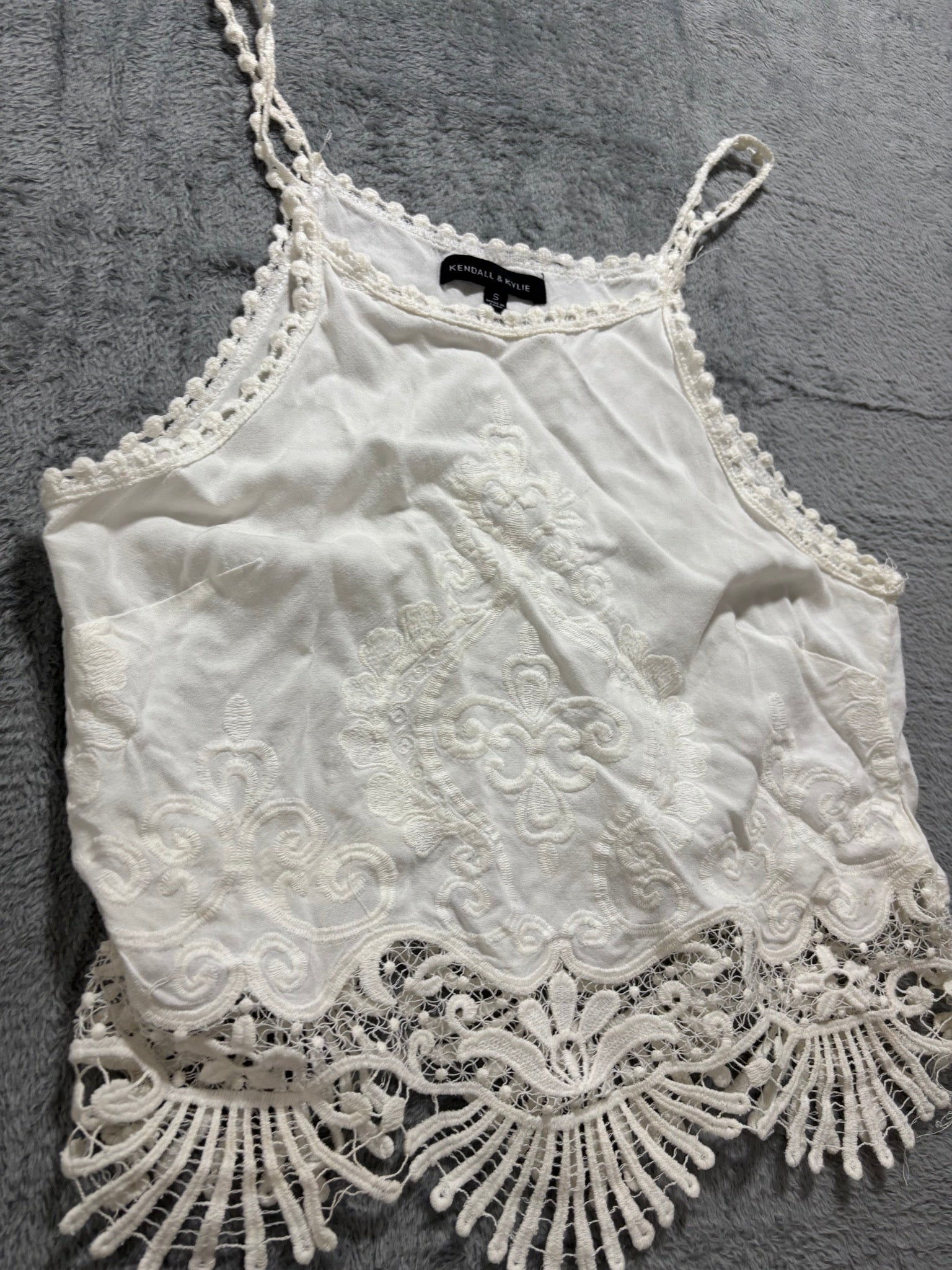 Kendall & Kylie S White Crochet Lace Crop Top Cami Scalloped Fringe Boho