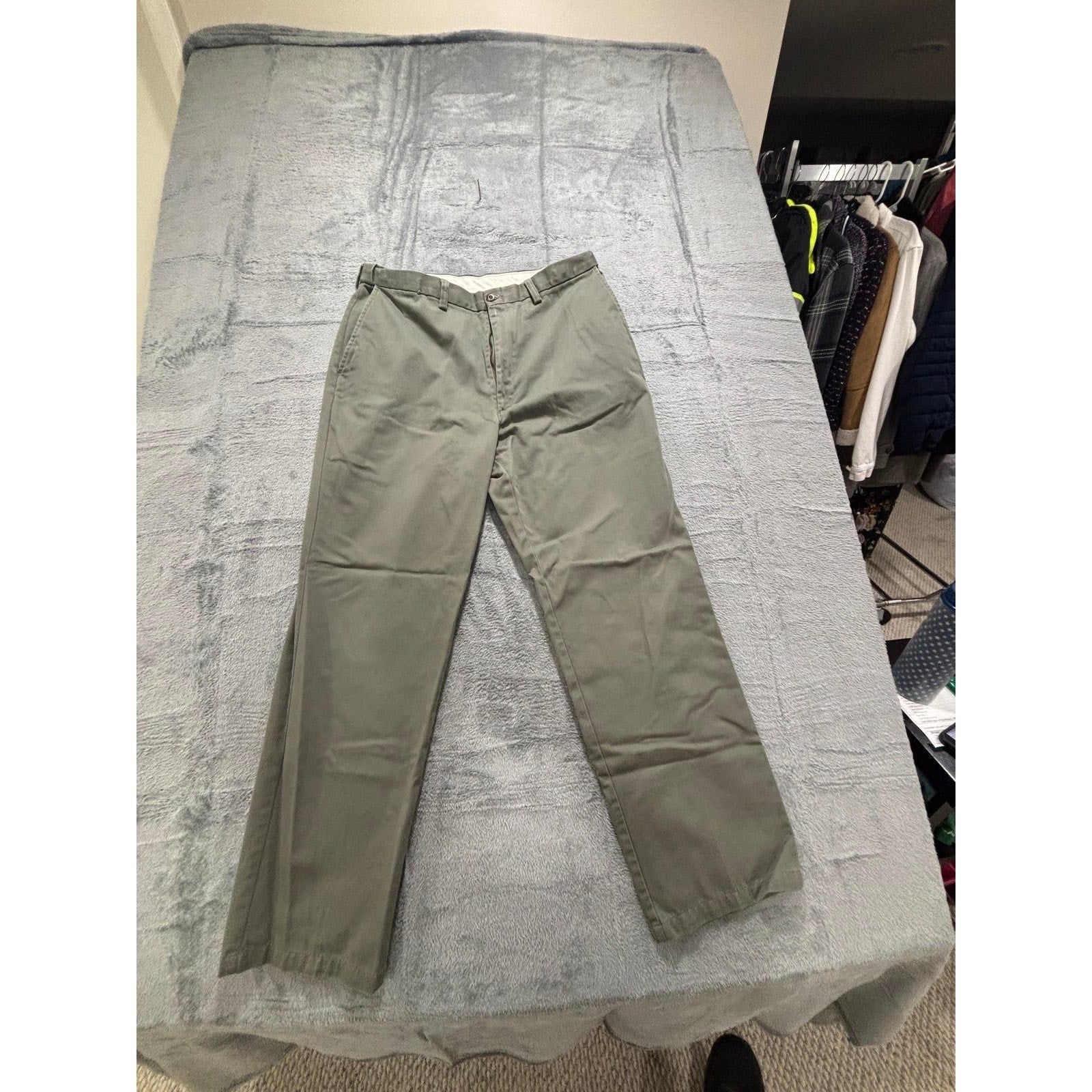 Haggar Black Label 36x32 Olive Green Chino Pants Mens Casual Preppy Vintage
