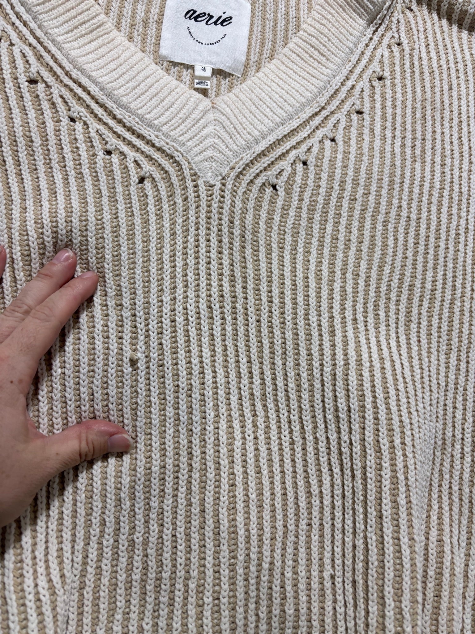 Aerie Womens XL Cream Tan Ribbed Knit V Neck Sweater Oversized Slouchy