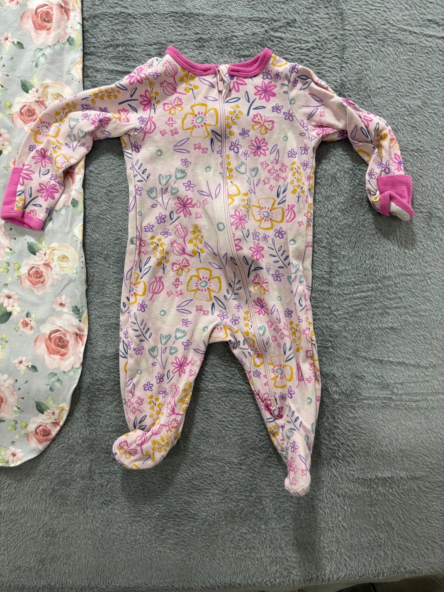 Baby Girl 0-3M 9pc Lot Carter's Gerber Sleepers Footies Knit Pants Bundle