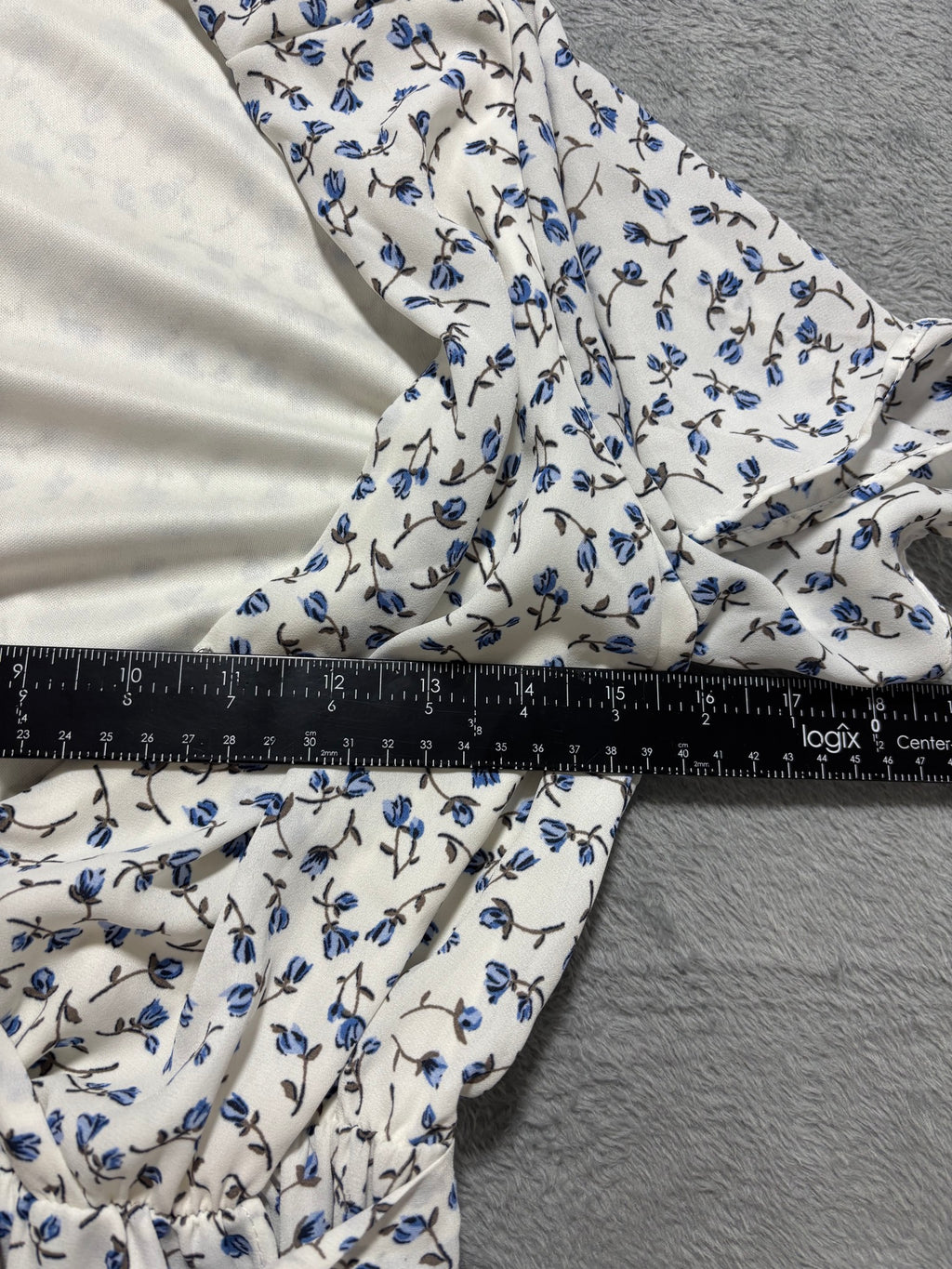 Sienna Sky S Ivory Blue Floral Faux Wrap Dress Flutter Sleeve Hi-Low