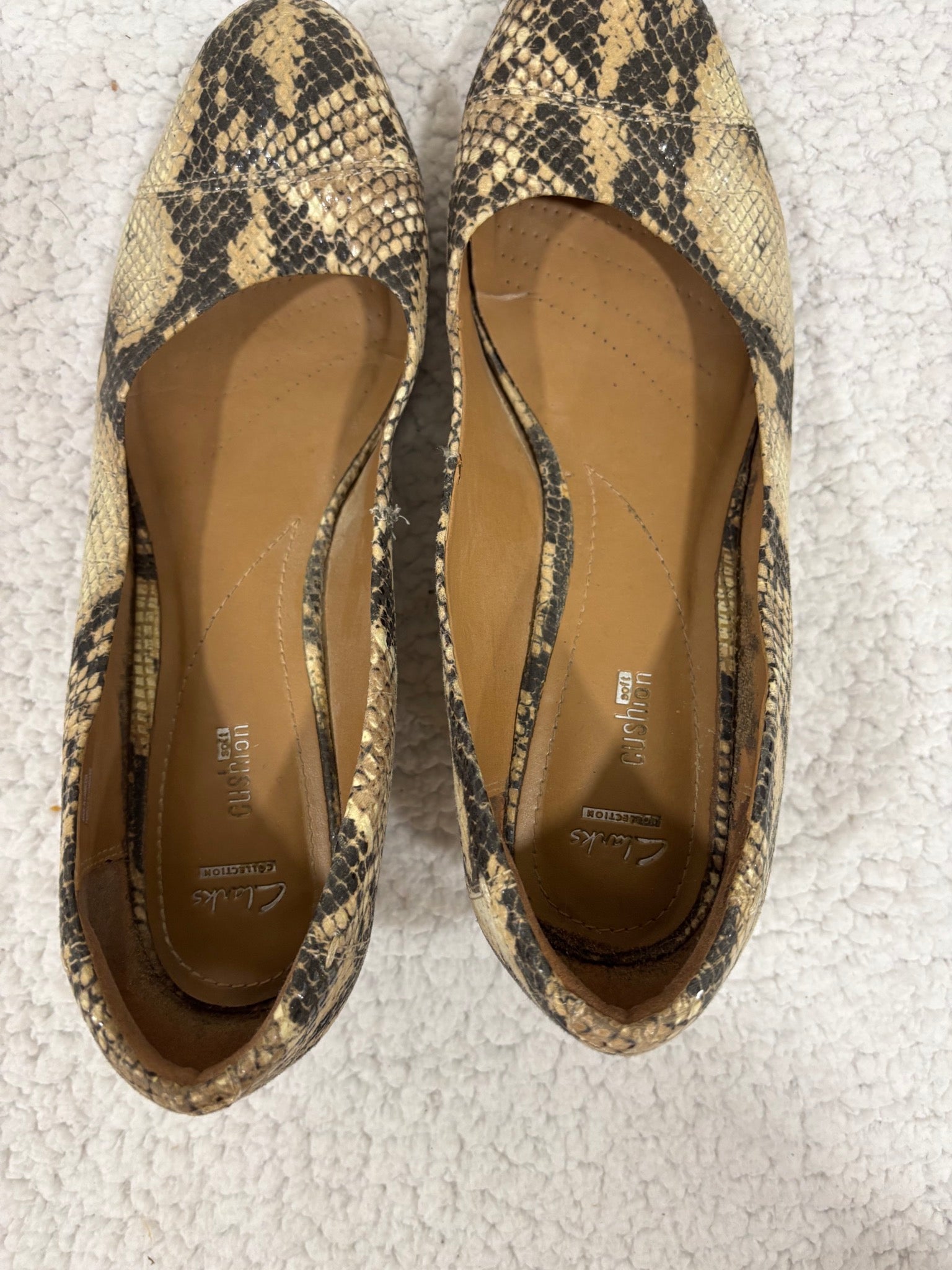 Clarks Womens 12 Snakeskin Print Pointed Toe Wedge Pump Heels