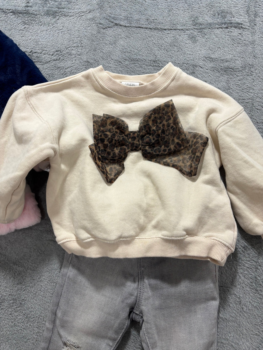 Toddler Girl 2T 4Pc Lot Zara Bow Sweatshirt Faux Fur Jacket Old Navy Jeans