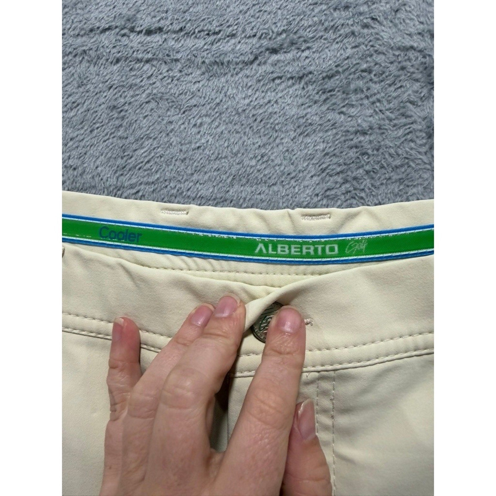 Alberto Golf Shorts Mens EU 58 US 42 Beige Performance Stretch Cooler Modern Fit
