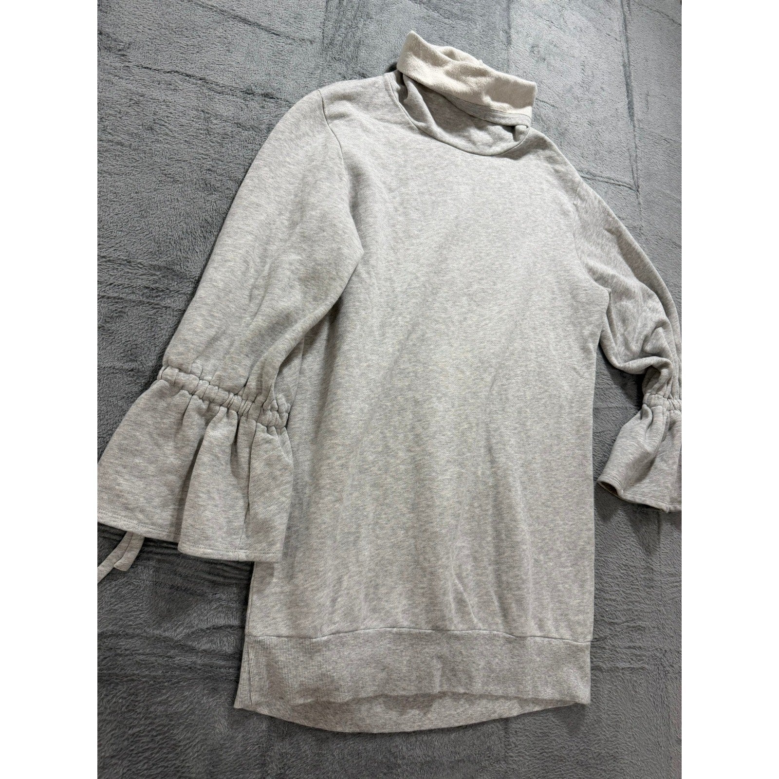 Express One Eleven Womens Small Petite Oatmeal Turtleneck Bell Sleeve Tunic Top