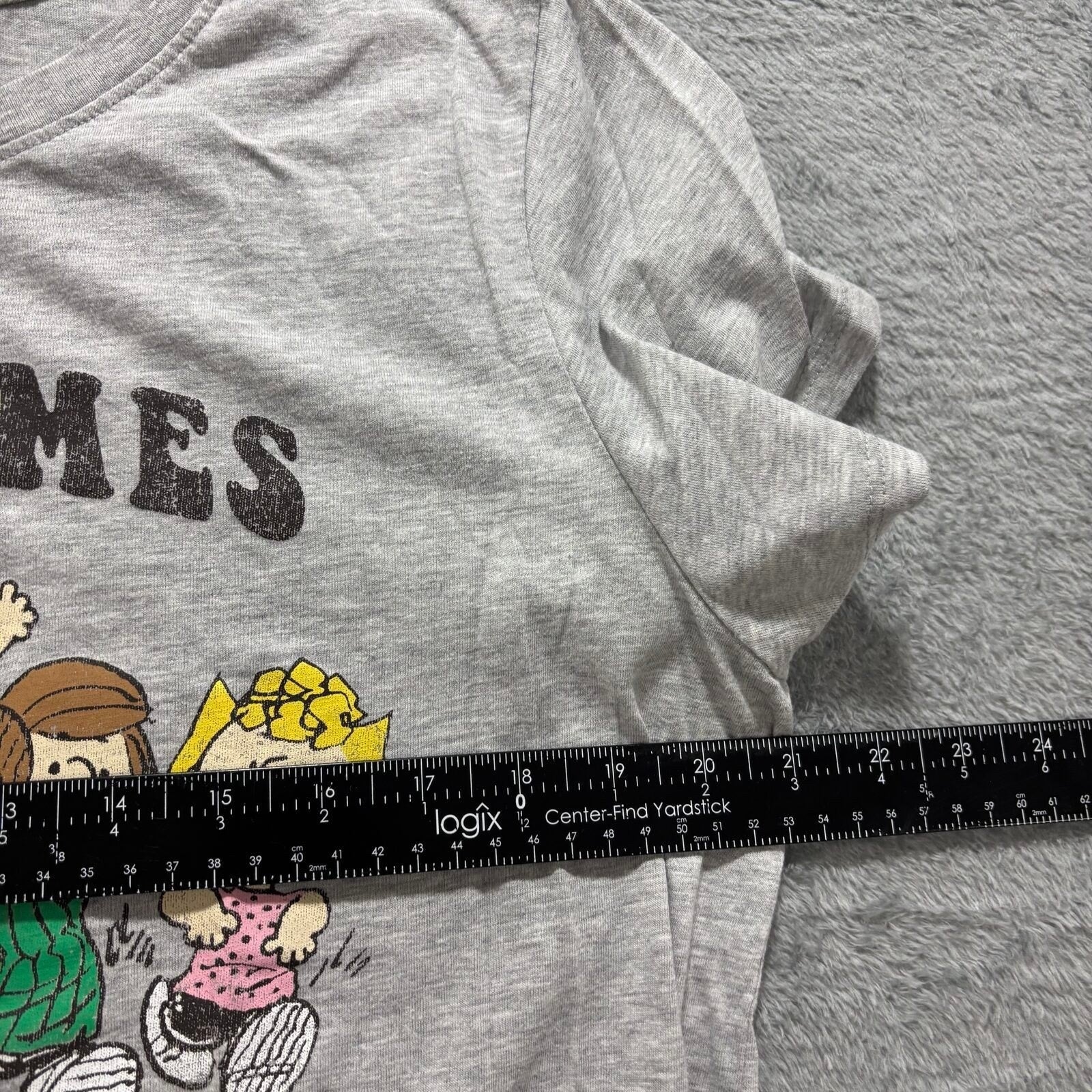 Peanuts Hybrid L Gray Womens Good Times Together Graphic T-Shirt Casual Vintage