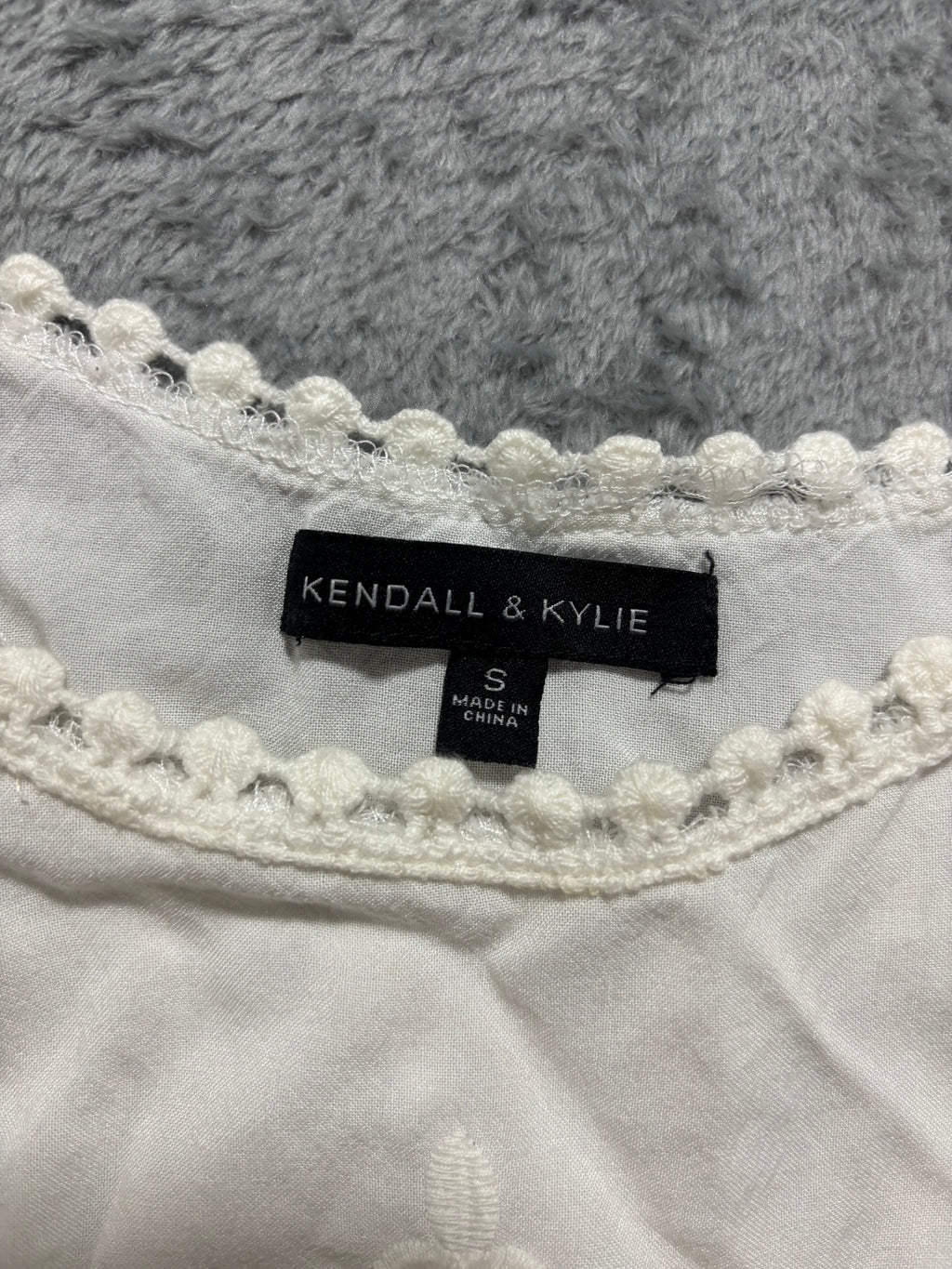Kendall & Kylie S White Crochet Lace Crop Top Cami Scalloped Fringe Boho