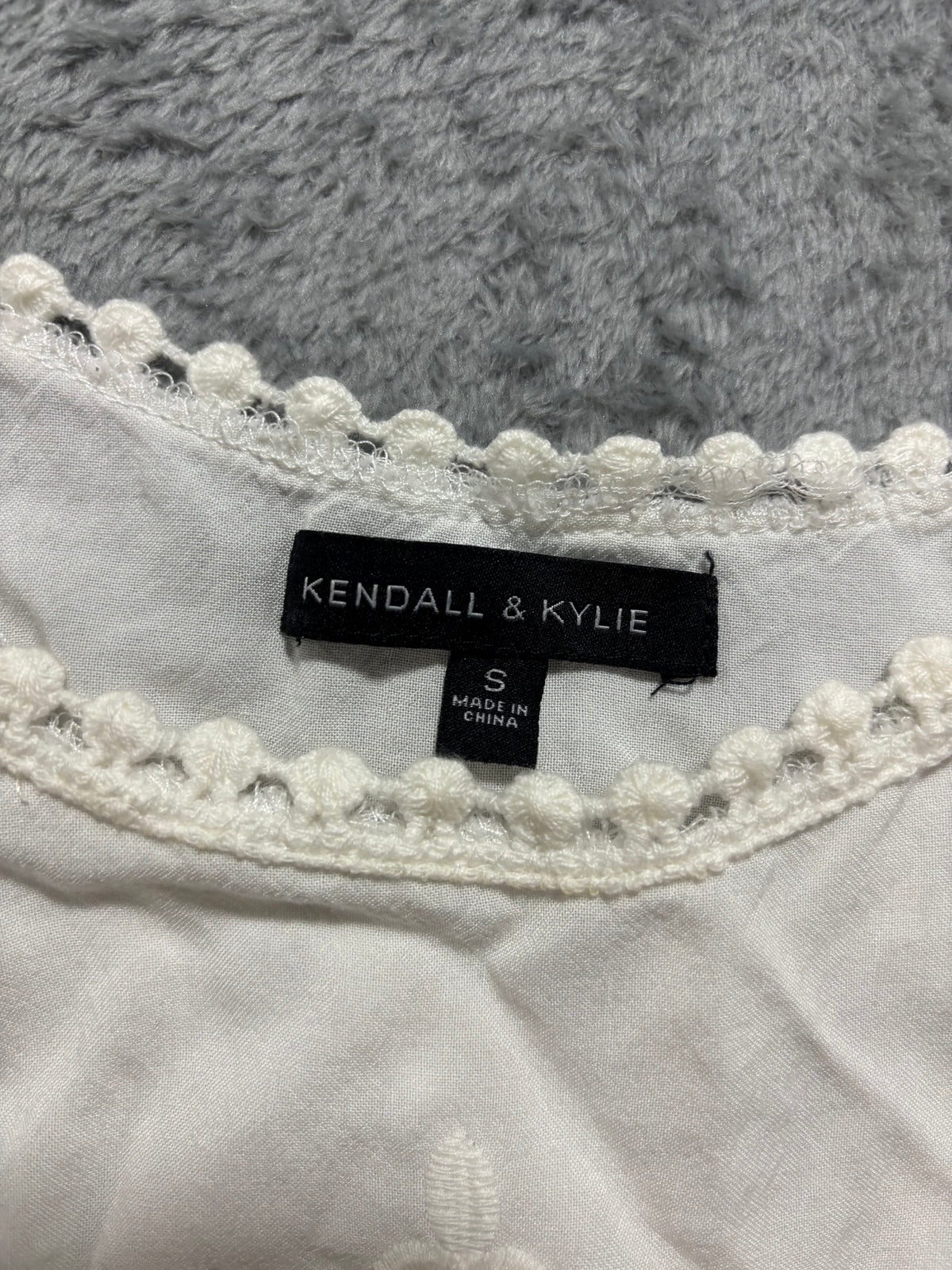 Kendall & Kylie S White Crochet Lace Crop Top Cami Scalloped Fringe Boho