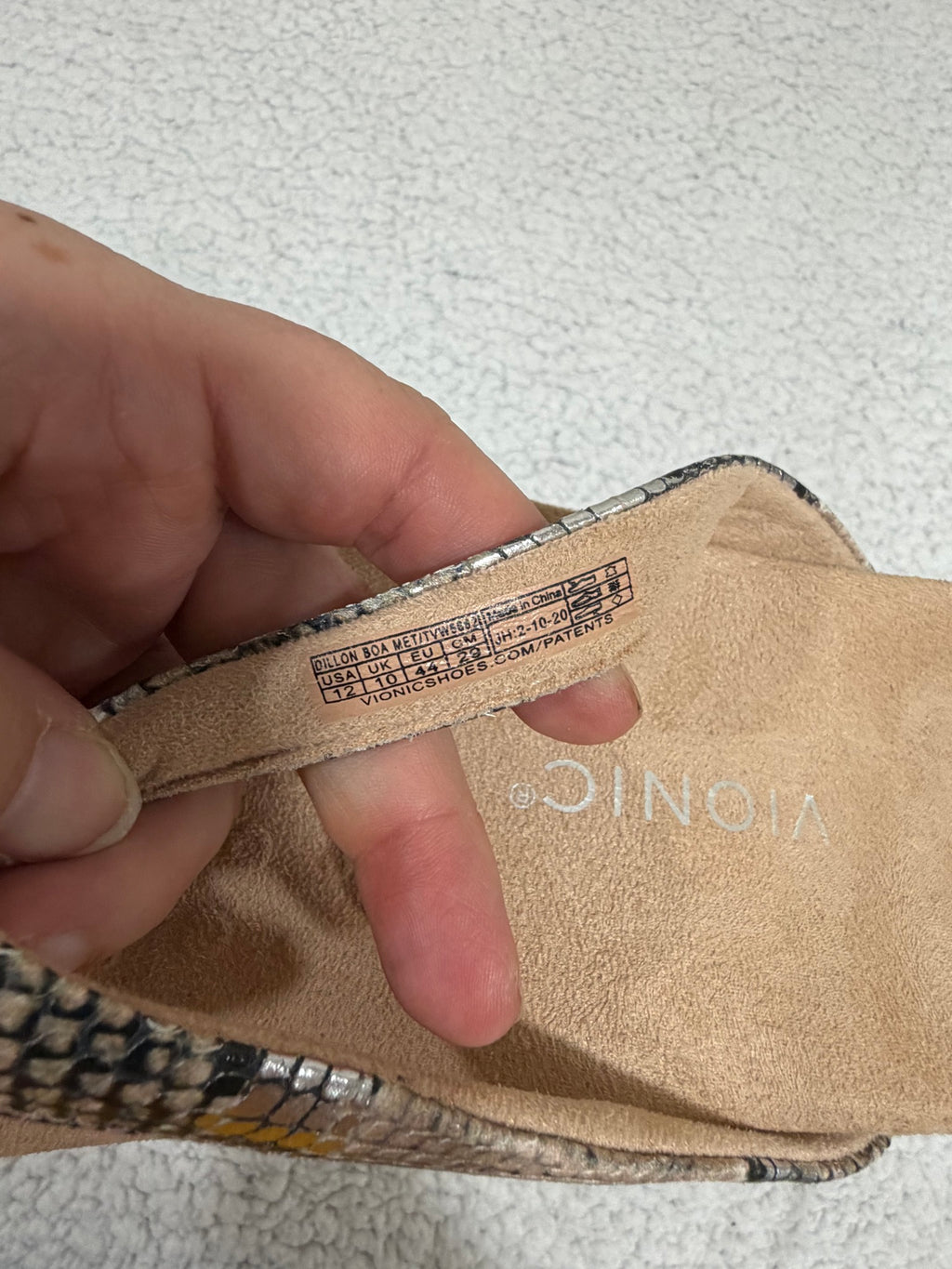 Vionic Dillon Size 12 Snakeskin Thong Sandals Slides Women's