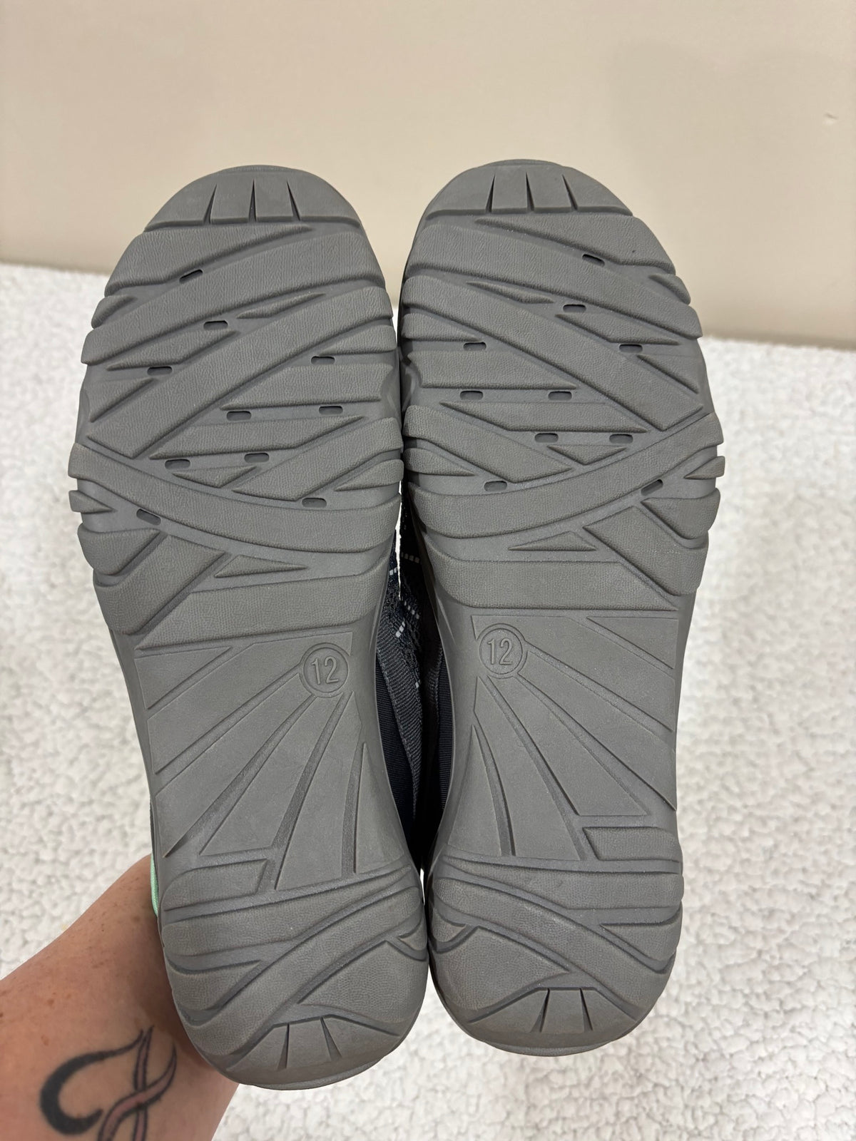 Womens 12 Gray Mesh Water Shoe Bungee Slip On Sport Aqua Sneaker