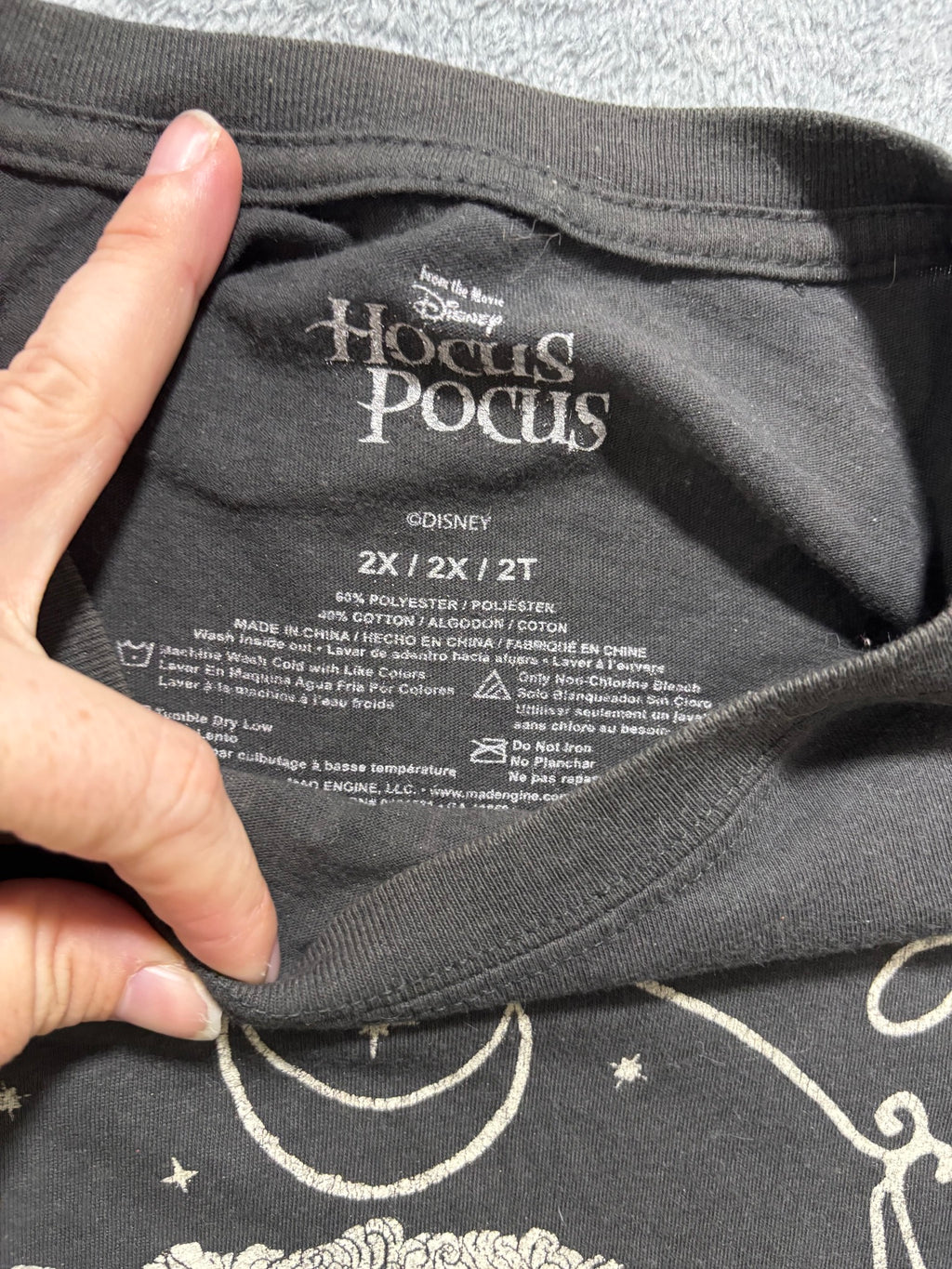 Disney Hocus Pocus 2X Gray Graphic Tee Just a Bunch of Hocus Pocus Halloween