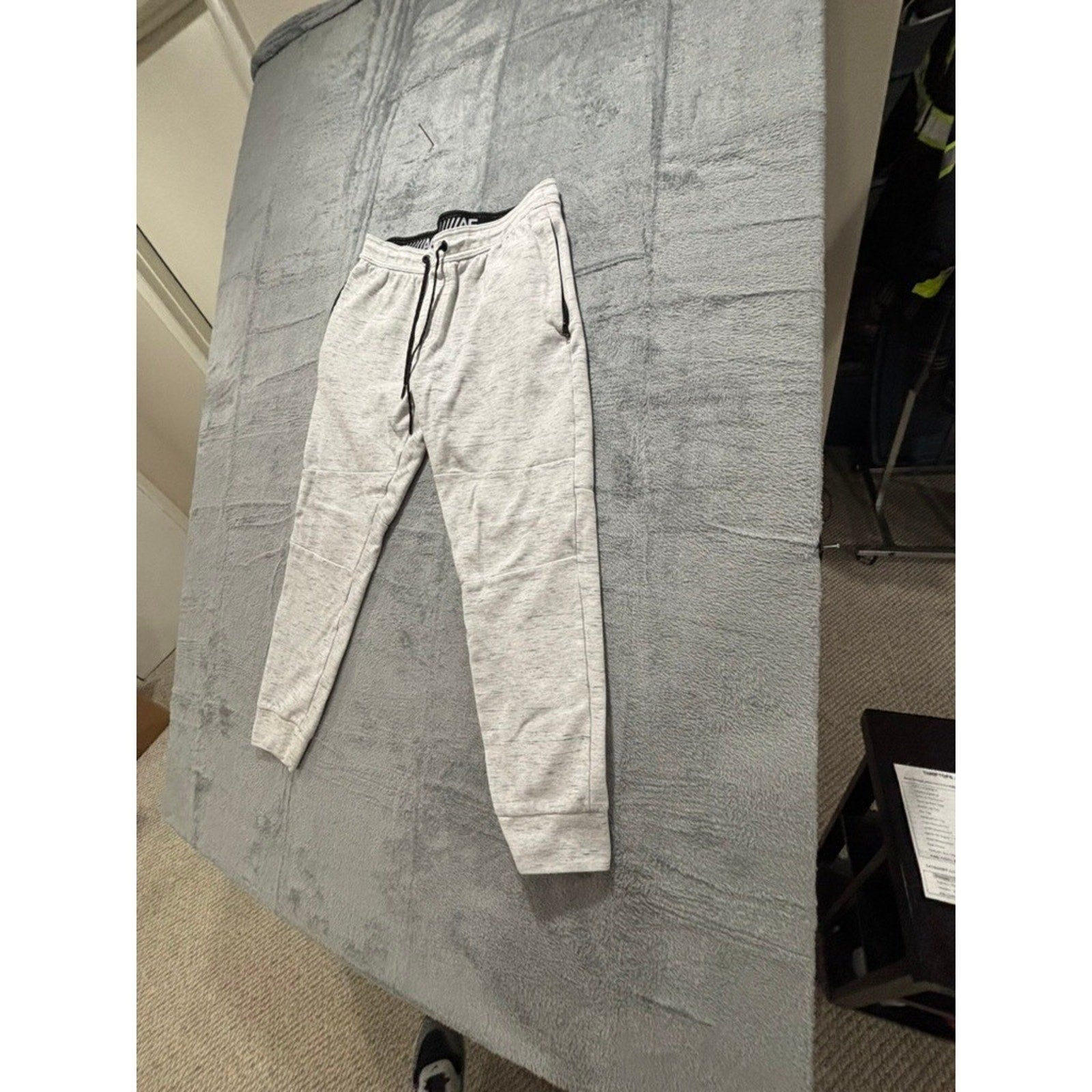 American Eagle M Gray AEActive Flex Jogger Sweatpants Athleisure Casual Mens