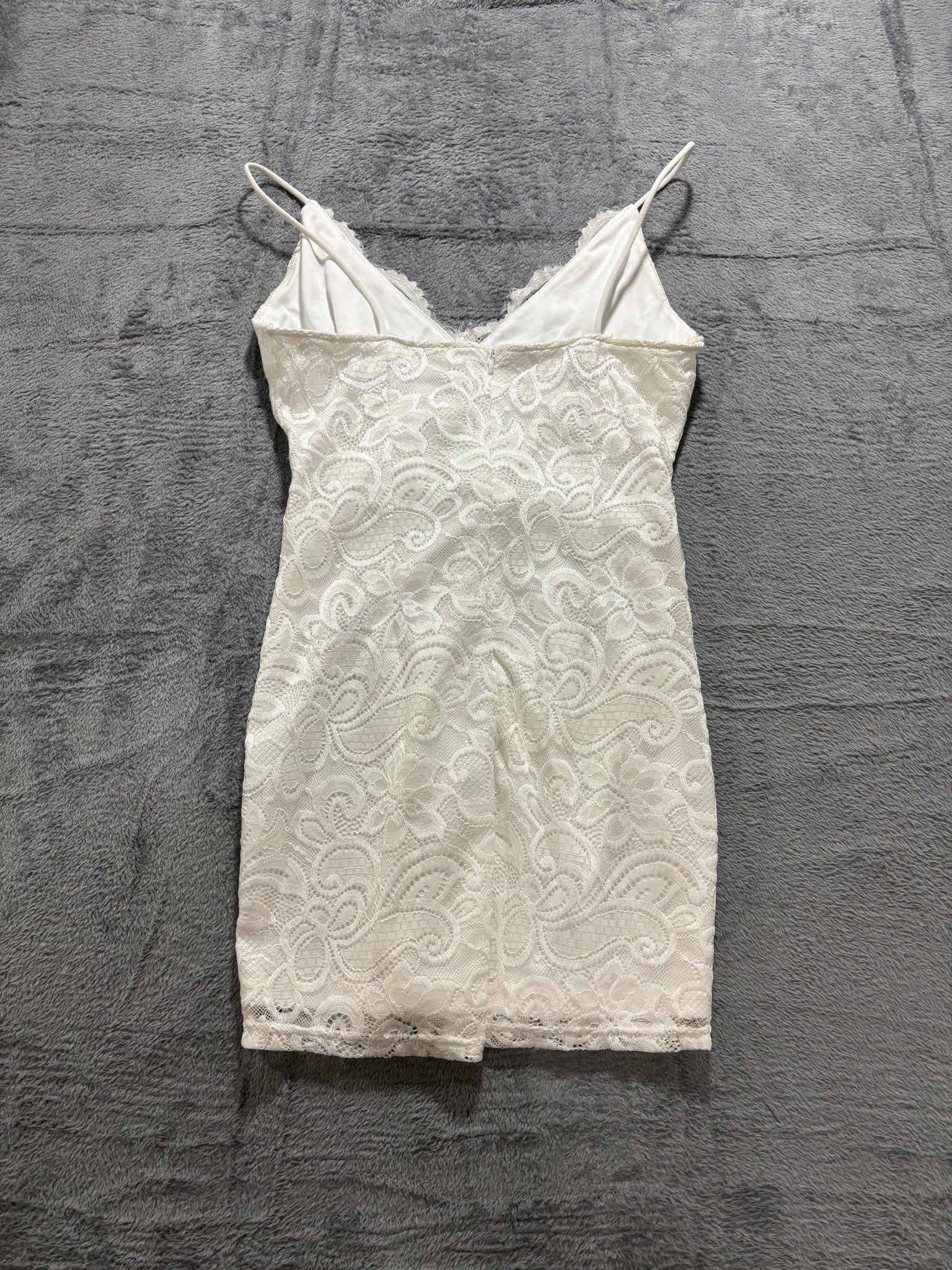 superdown M White Floral Lace Bodycon Mini Dress V-Neck Cami Party Cocktail