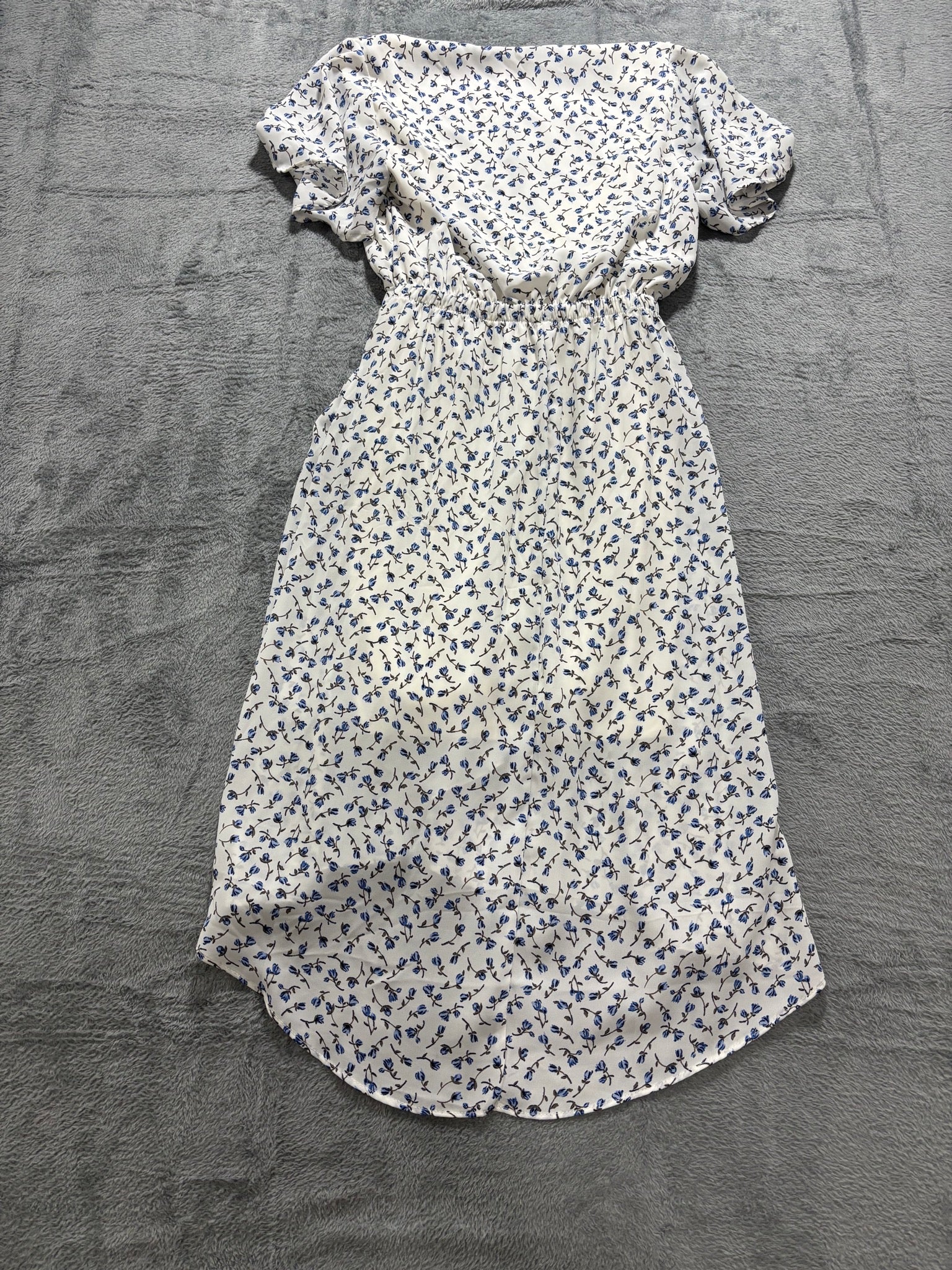 Sienna Sky S Ivory Blue Floral Faux Wrap Dress Flutter Sleeve Hi-Low
