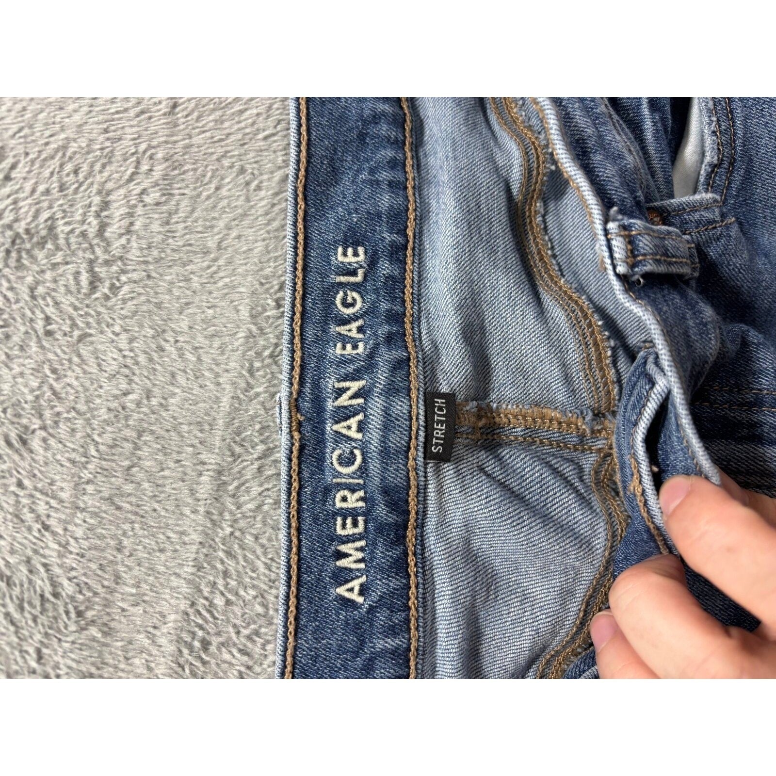 American Eagle Womens 12 Blue Jeans Straight Leg Denim Casual Classic