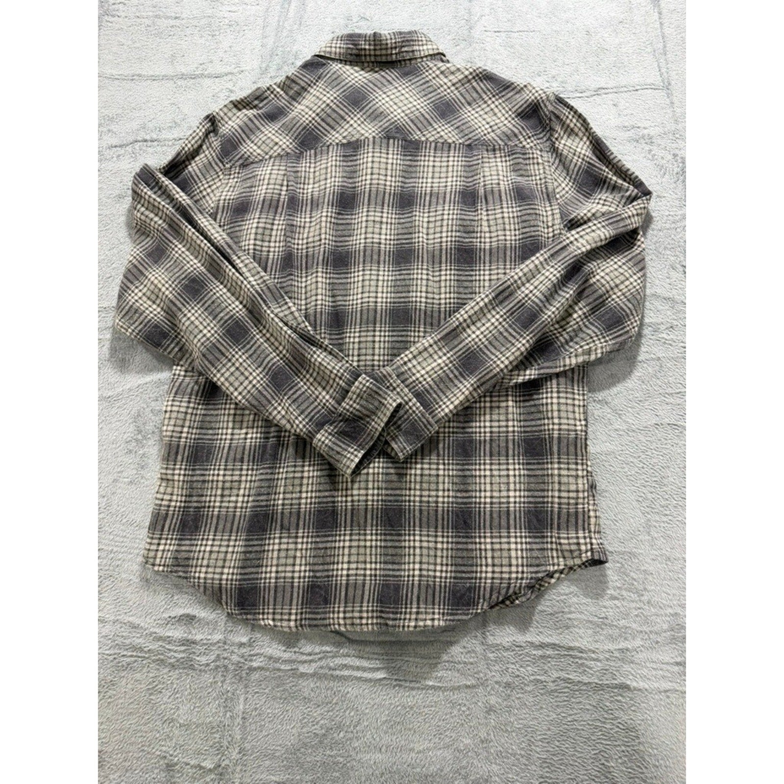 Woolrich Mens Grey Plaid Flannel Button Down Shirt Medium Long Sleeve Cotton