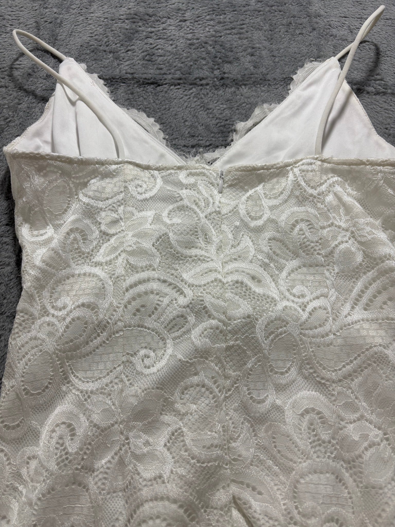 superdown M White Floral Lace Bodycon Mini Dress V-Neck Cami Party Cocktail