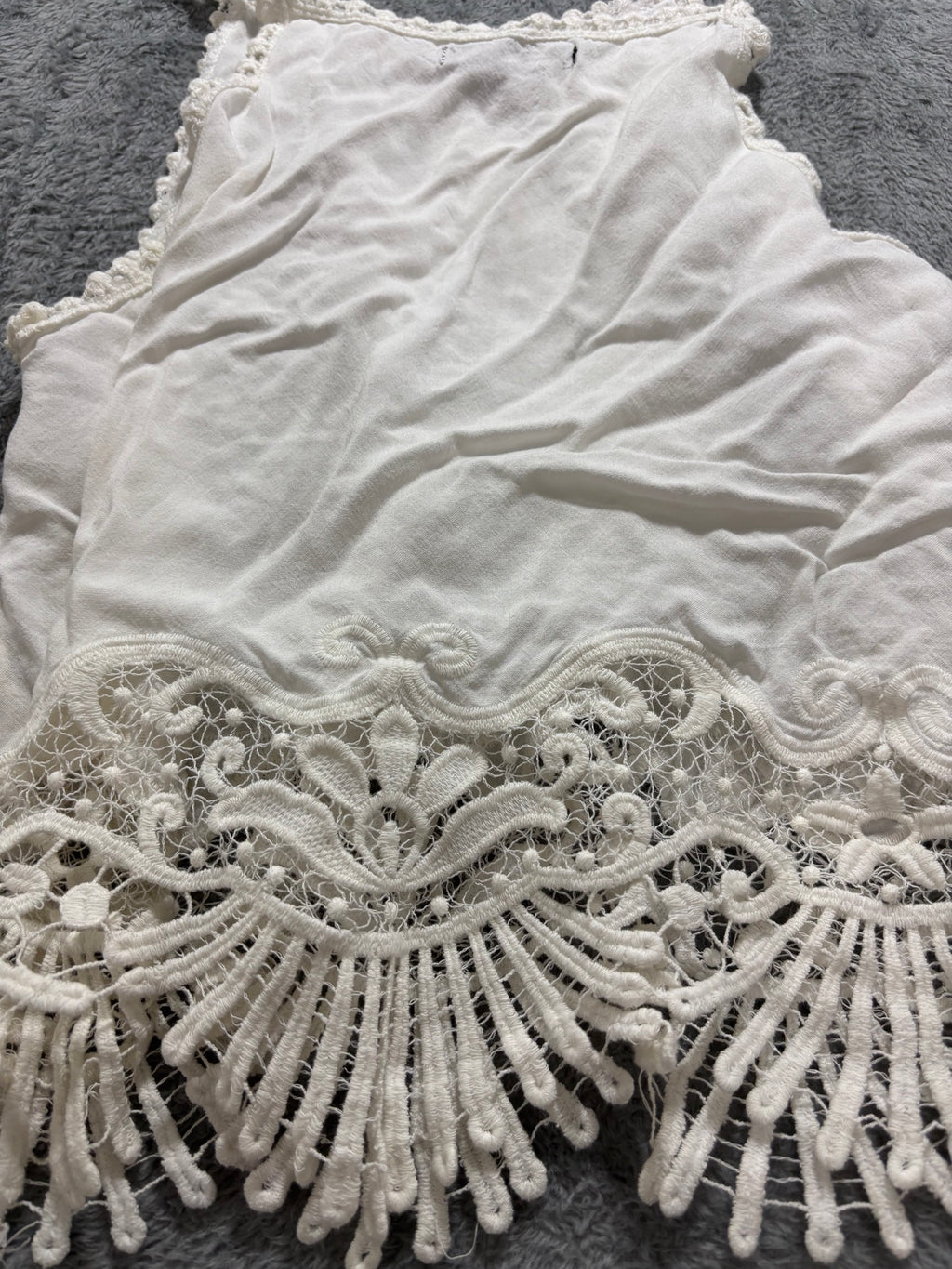 Kendall & Kylie S White Crochet Lace Crop Top Cami Scalloped Fringe Boho