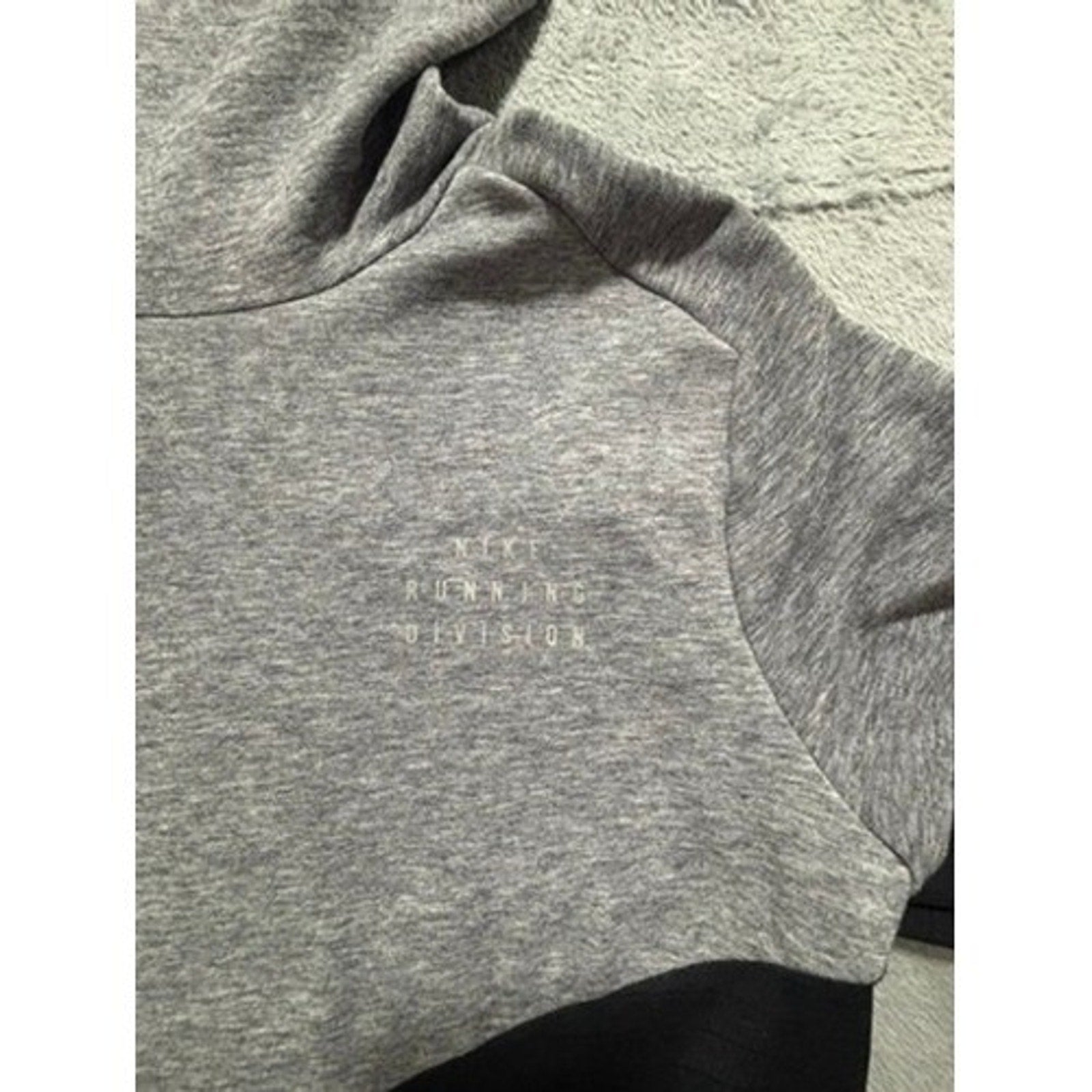 Nike S Gray Black Womens Running Division Therma-FIT Pullover Athleisure Casual
