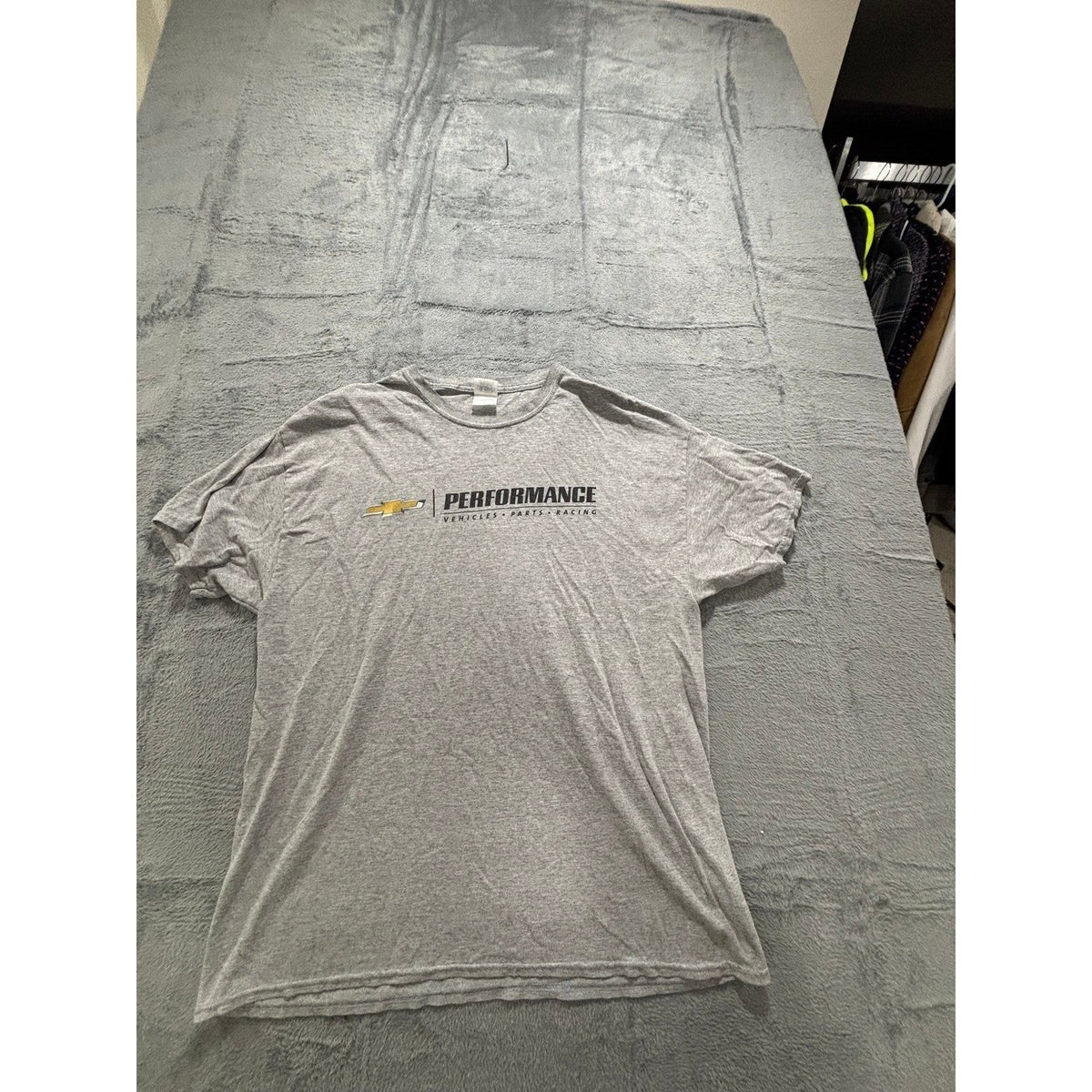 Chevrolet Performance XL Gray Graphic T-Shirt Mens Casual Vintage Racing Tee