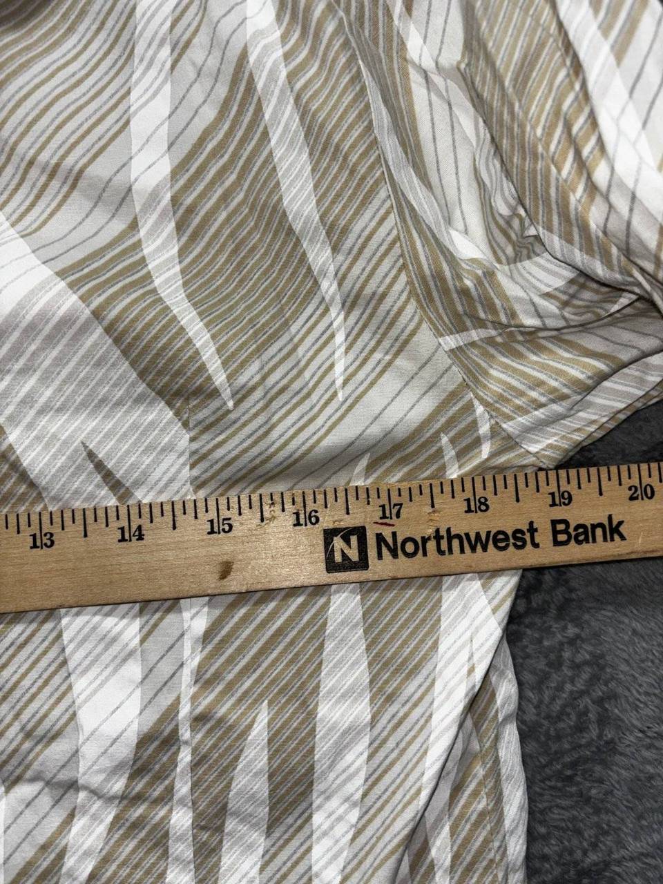 Toku Men's Tan White Print Dress Shirt Size L, photo 6 of 9