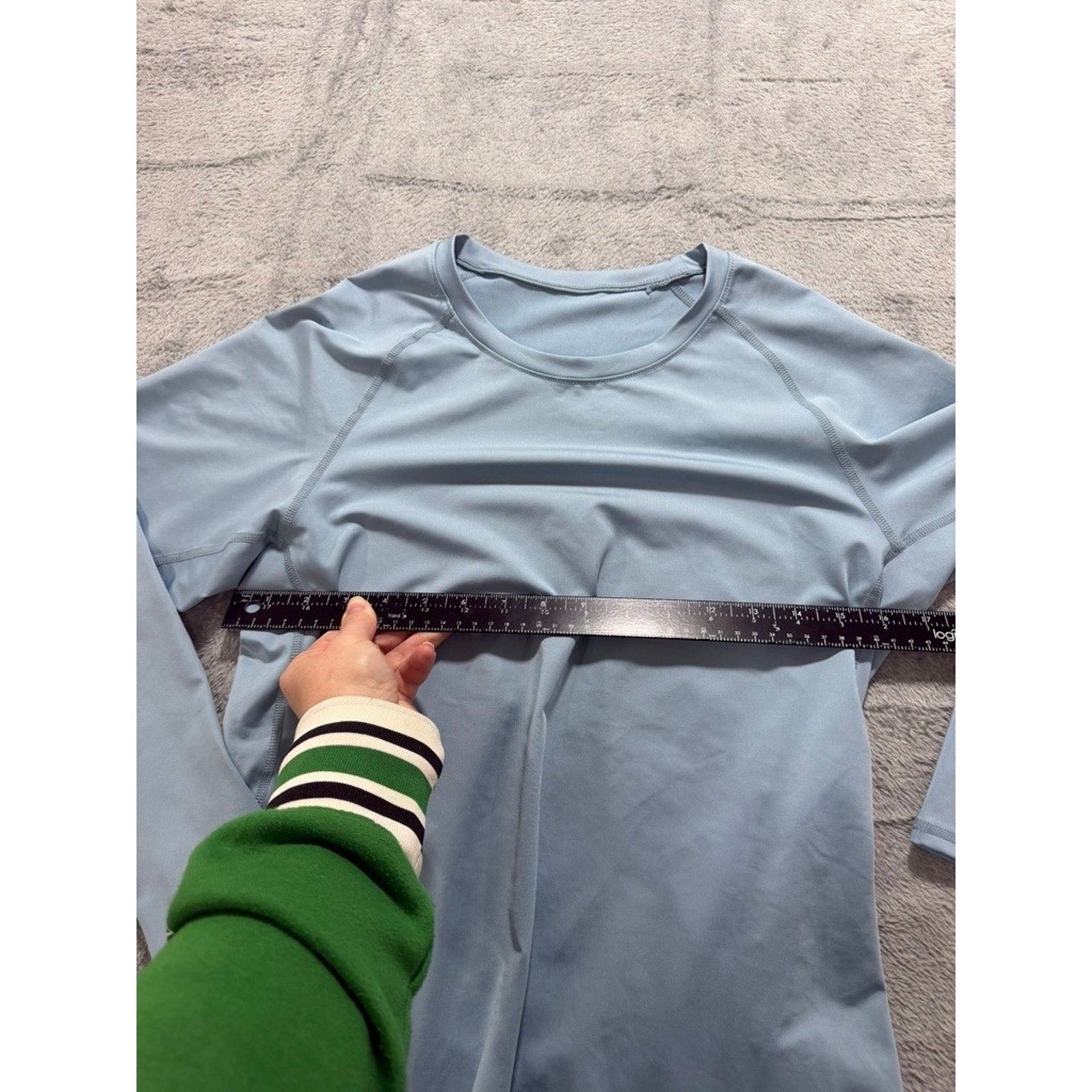 Old Navy Active Breathe On Top Womens XL Light Blue Long Sleeve Workout Shirt