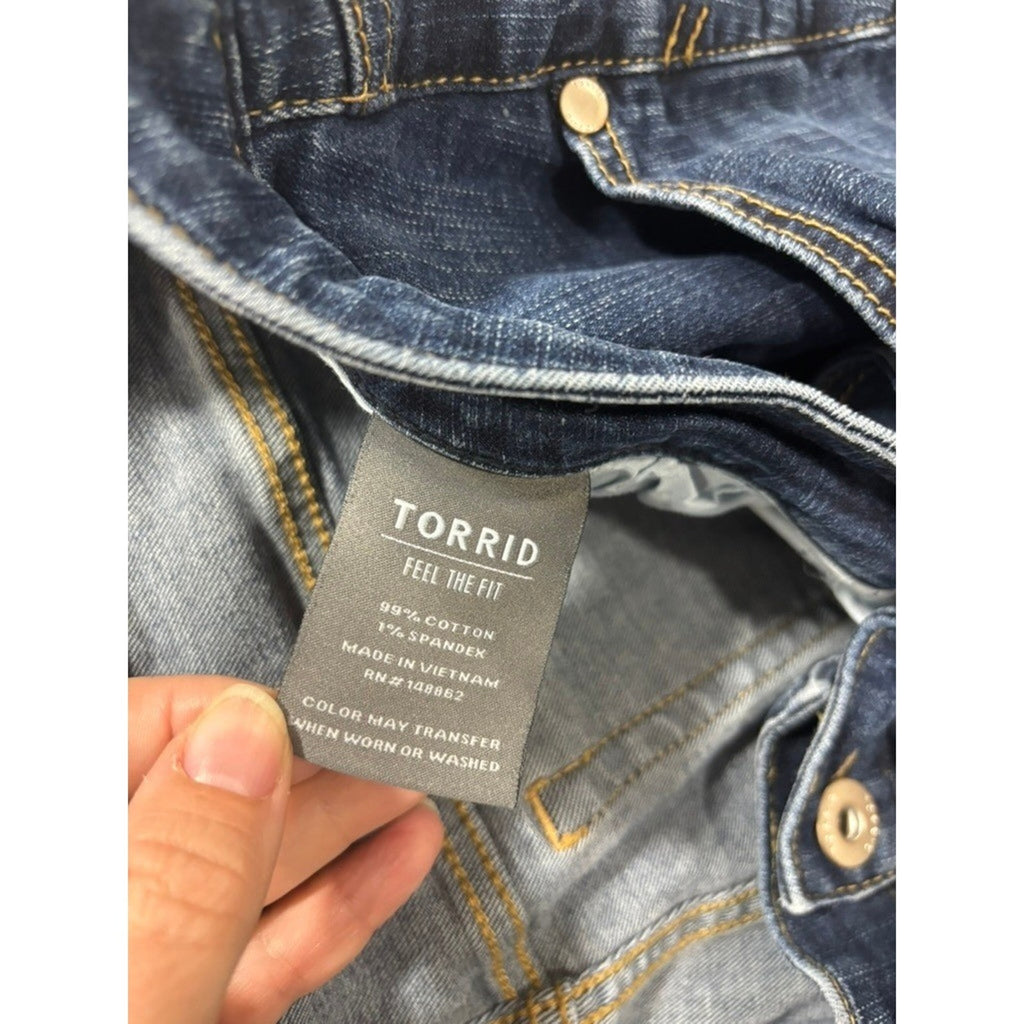 Torrid Womens Size 20 Bermuda Denim Shorts Medium Wash Blue Stretch Plus Size