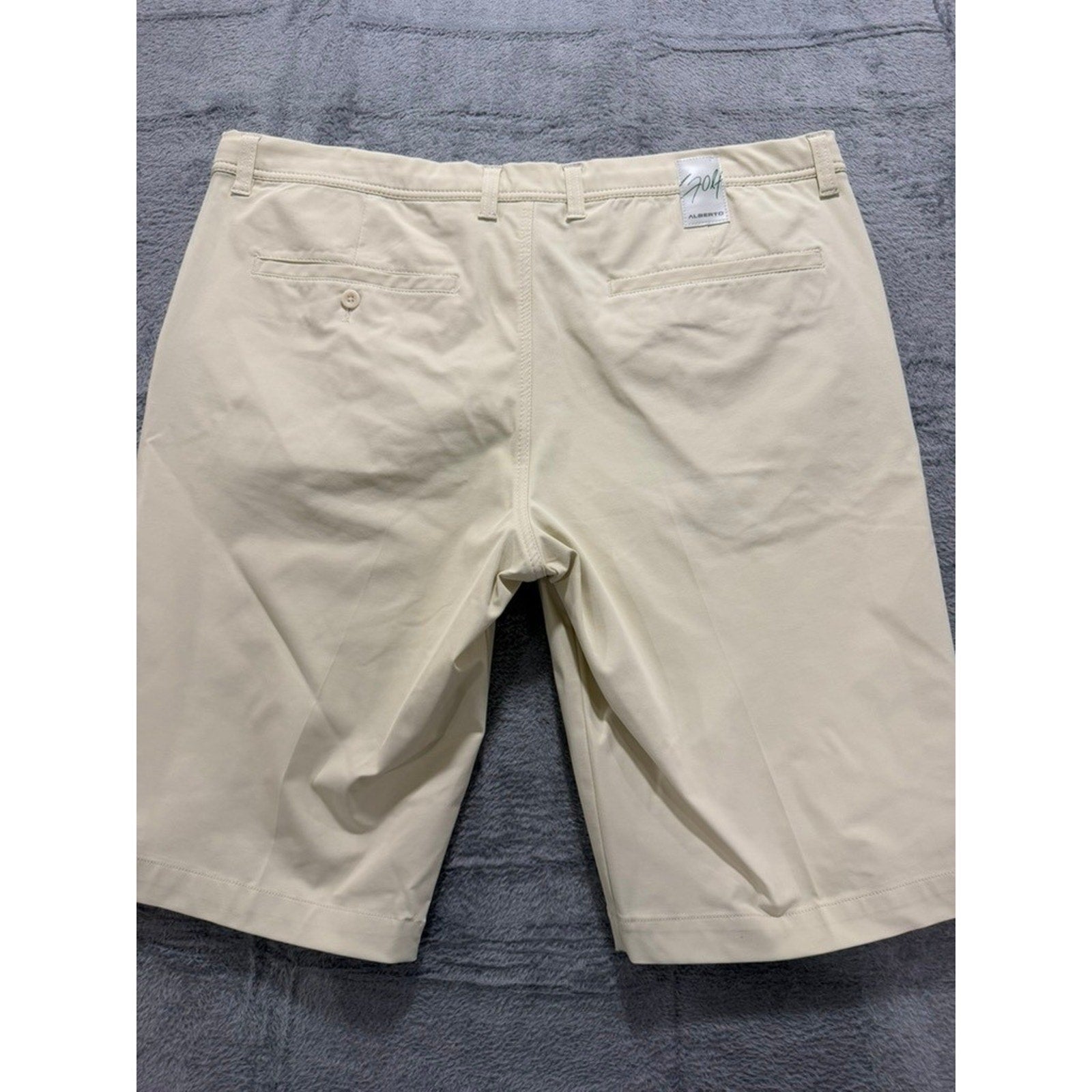 Alberto Golf Shorts Mens EU 58 US 42 Beige Performance Stretch Cooler Modern Fit