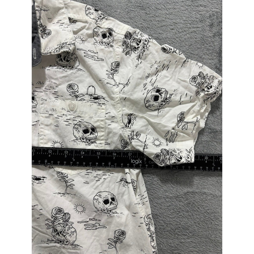 Eighty Eight Button Up Shirt Men Medium White Skull Print Cotton Short Sleeve