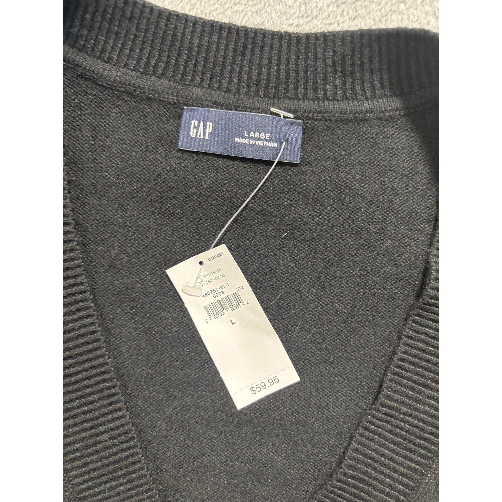 GAP Womens L Black V-Neck Sweater NWT Cotton Blend Classic Preppy Office Layer