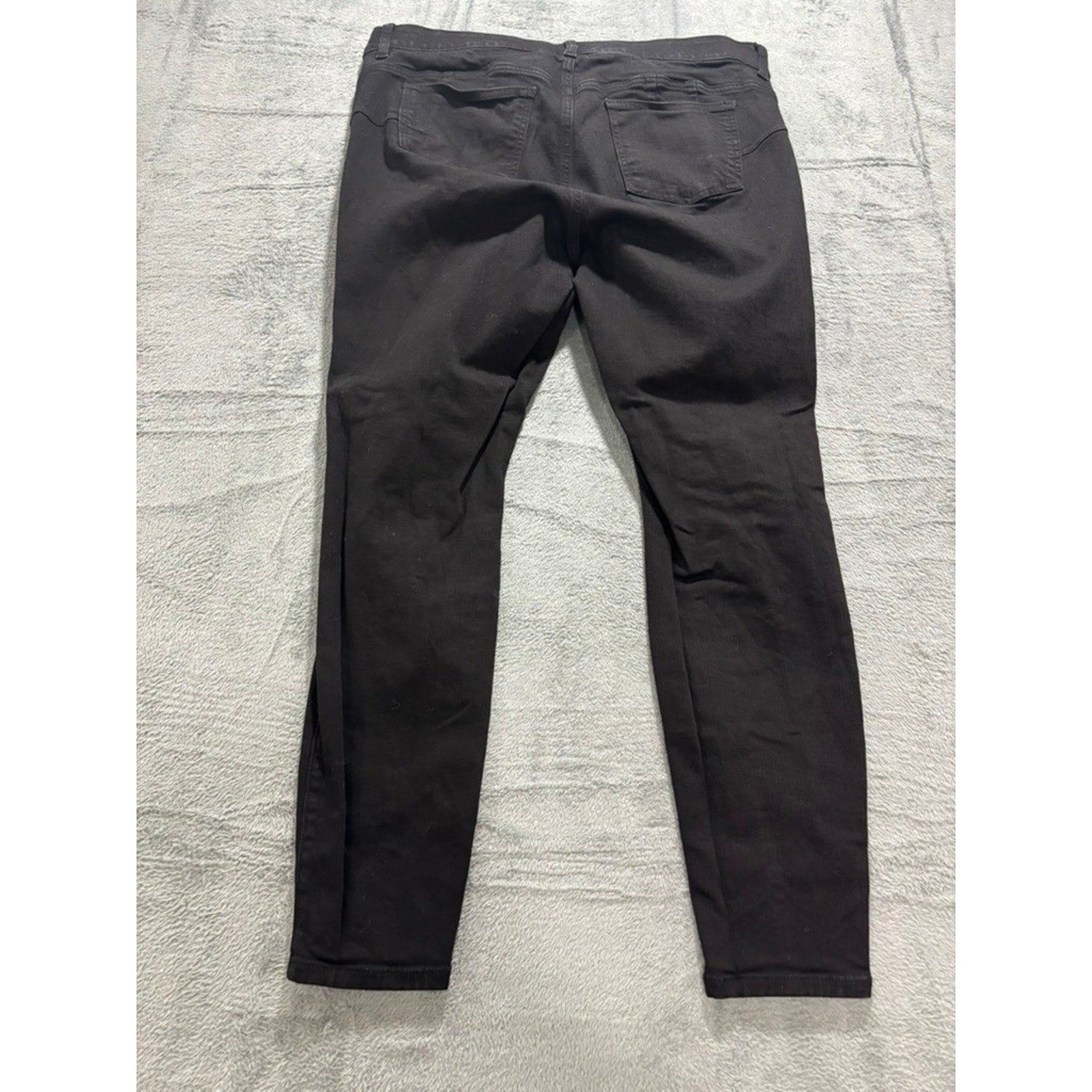 Torrid Bombshell Skinny Black Distressed Ripped Jeans Plus Size 18R High Rise