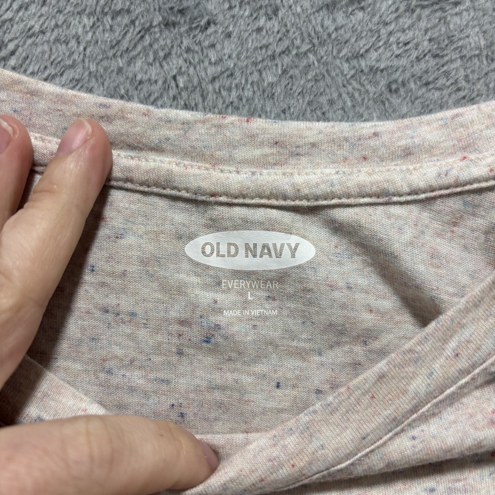 Old Navy Womens L Beige Speckled Long Sleeve Everyday T-Shirt Casual Cozy Tee