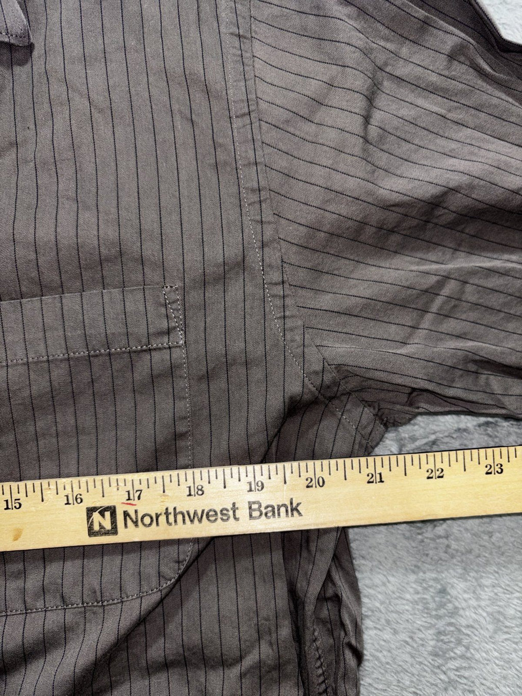 Cezani Men's Brown Pinstripe Shirt 15-15 1/2 32/33, photo 7 of 8