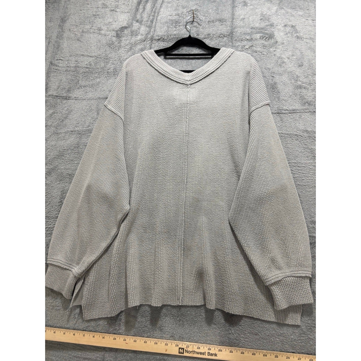Aerie L Gray V-Neck Waffle Knit Sweatshirt Womens Casual Cozy Pullover