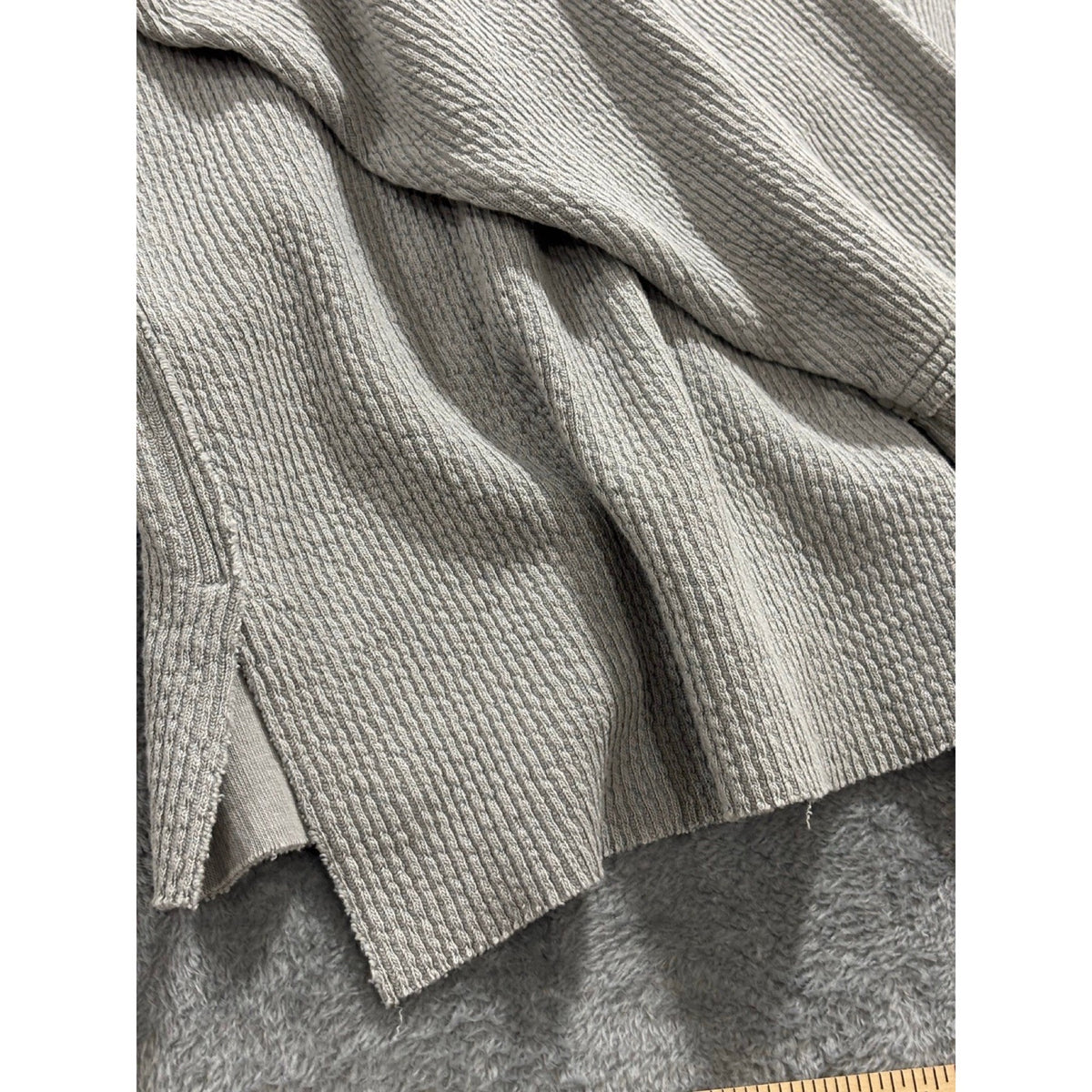 Aerie L Gray V-Neck Waffle Knit Sweatshirt Womens Casual Cozy Pullover