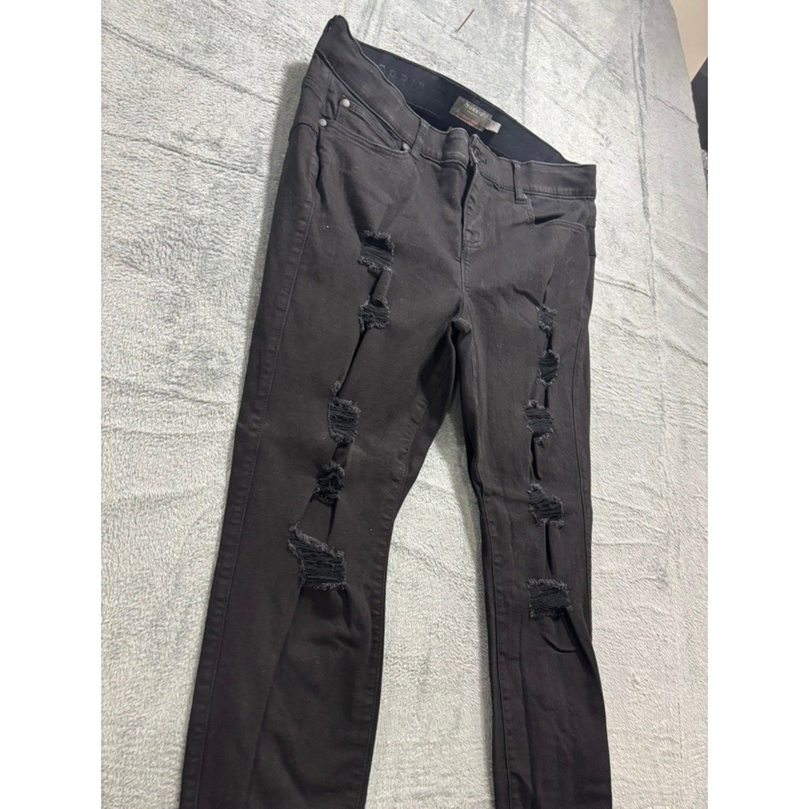 Torrid Bombshell Skinny Black Distressed Ripped Jeans Plus Size 18R High Rise