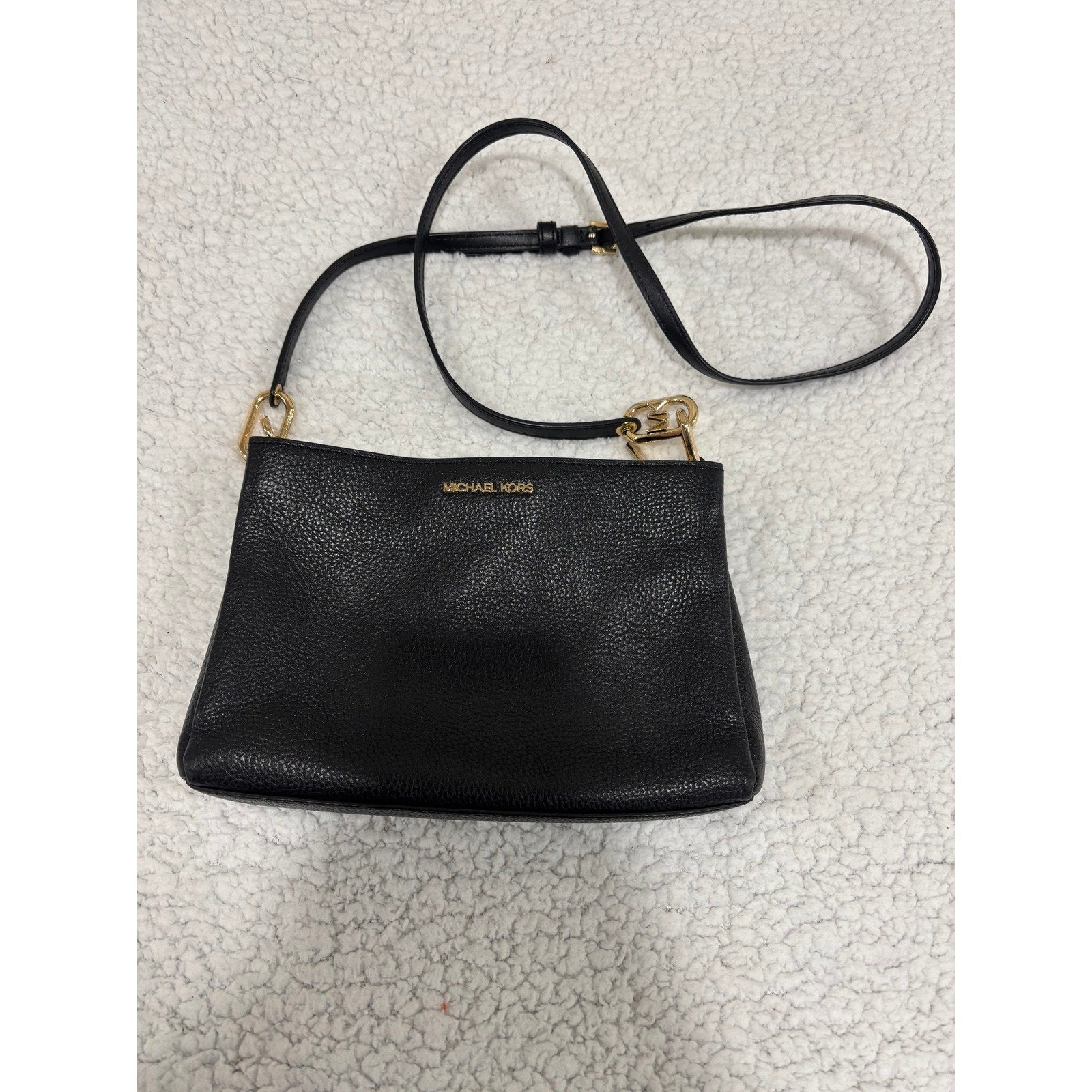 Michael Kors Small Black Pebbled Leather Crossbody Bag Purse Gold Logo Classic