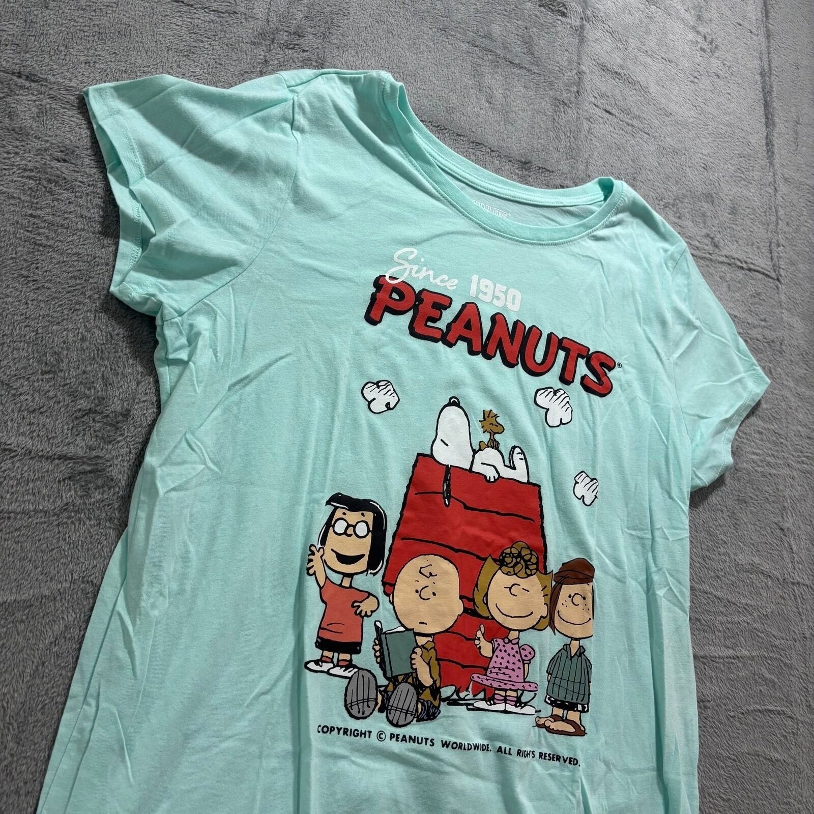 Peanuts Hybrid Womens XL Mint Green Snoopy Graphic T-Shirt Casual Vintage Style