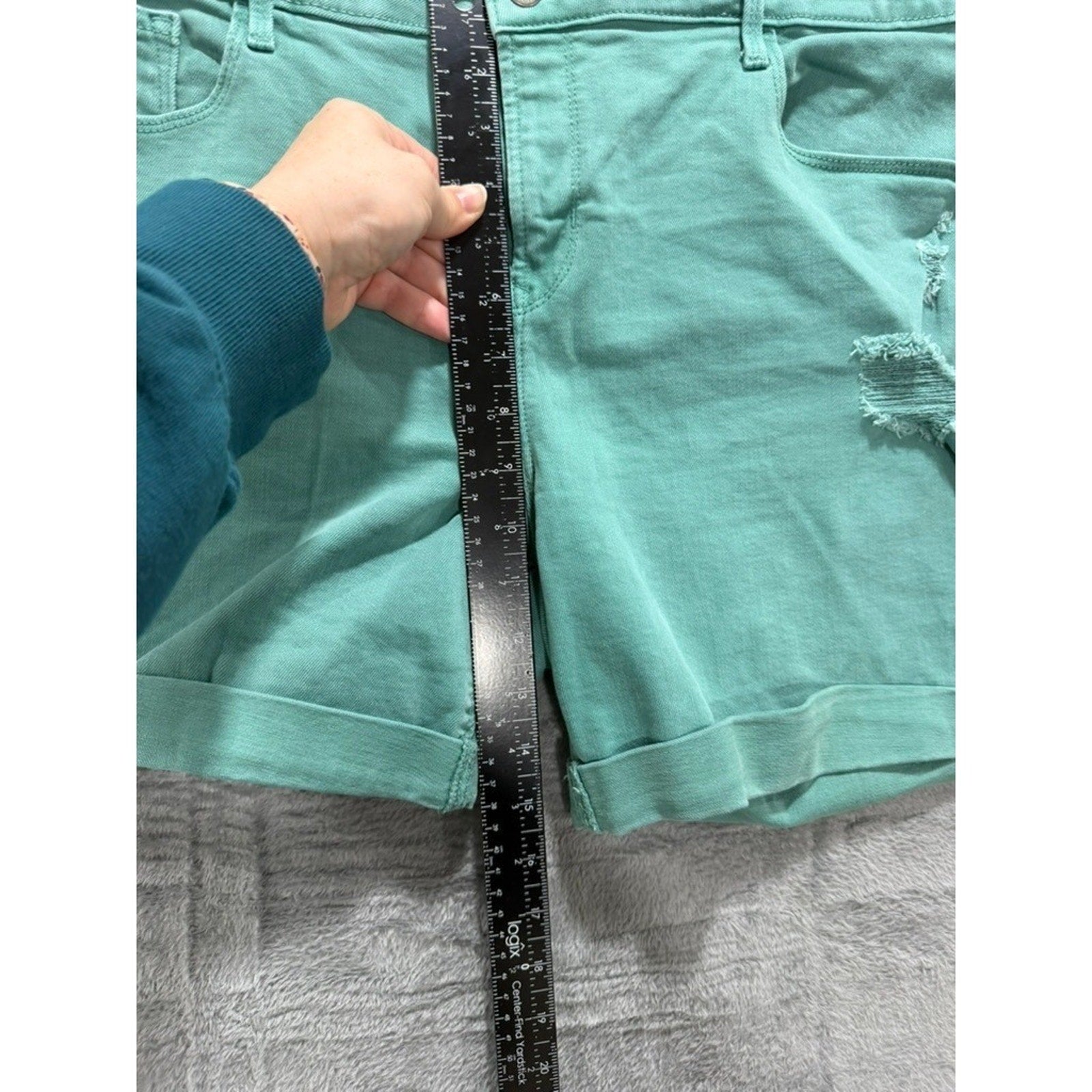 Old Navy Womens Distressed Denim Shorts Seafoam Green Cuffed Size 16 Mid Rise