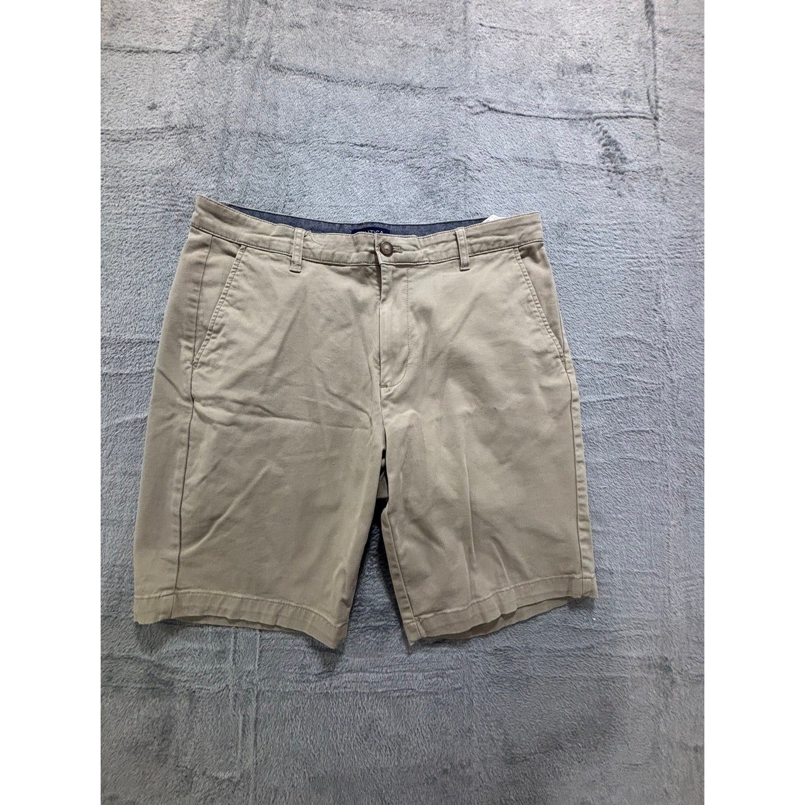 Nautica 34W Tan Chino Shorts Classic Fit Casual Preppy Mens